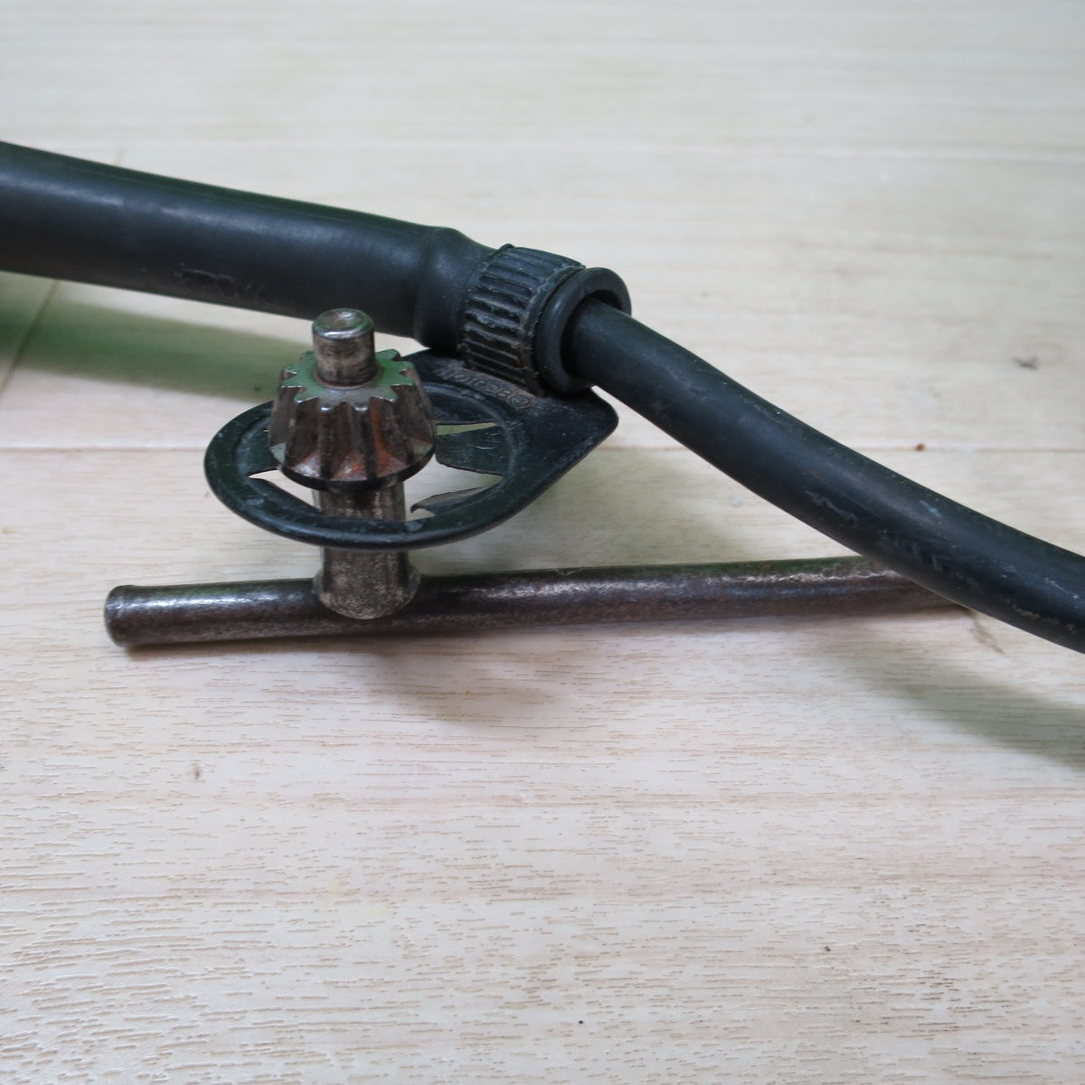 [送料無料] ☆マキタ 13mm ドリル 6304LR 電動 工具 コード式 電気 makita☆