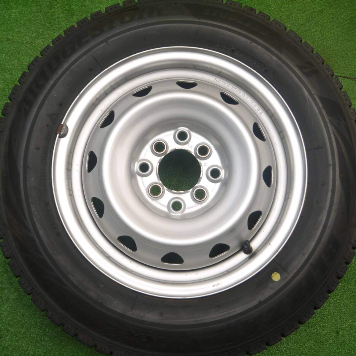 バリ溝!23年!キレイ!9分★スタッドレス 175/70R14 ブリヂストン ブリザック VRX2 スチール PCD100 114.3/4H マルチ★4110601Hス