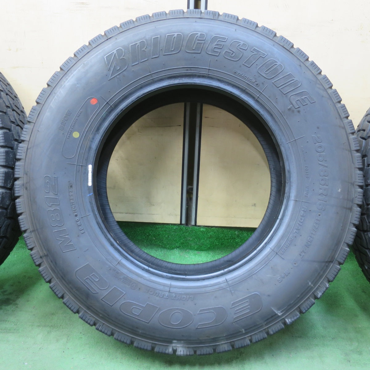 ほぼ未使用！25年！6本★トラック バス タイヤ 205/85R16 117/115N ブリヂストン エコピア M812 ミックス オールシーズン 16インチ★6013108イスタ