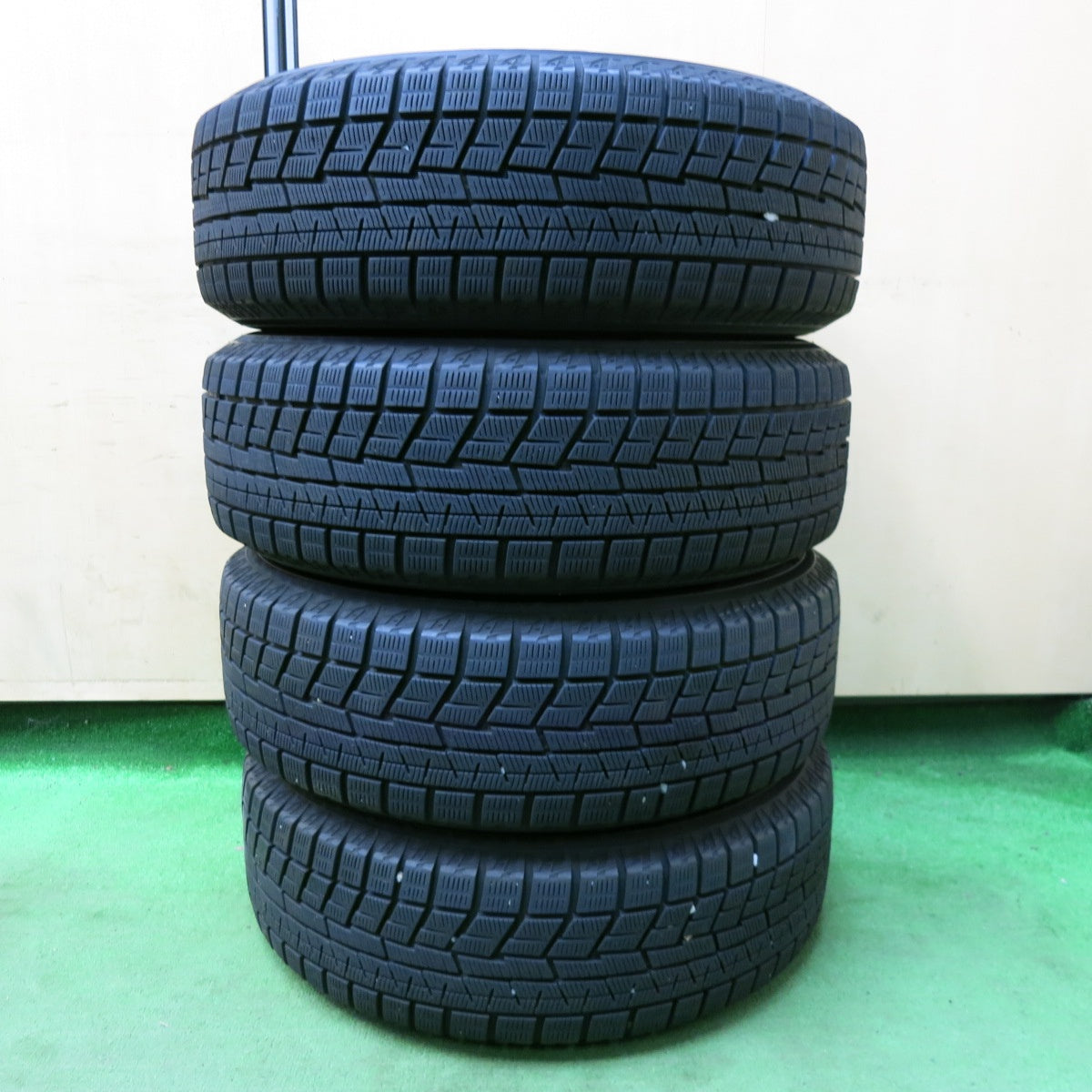 [送料無料] バリ溝！22年！9分★スタッドレス 195/65R15 ヨコハマ アイスガード iG60 AIRNOVA エアノヴァ 15インチ PCD114.3/5H★4112703SYス
