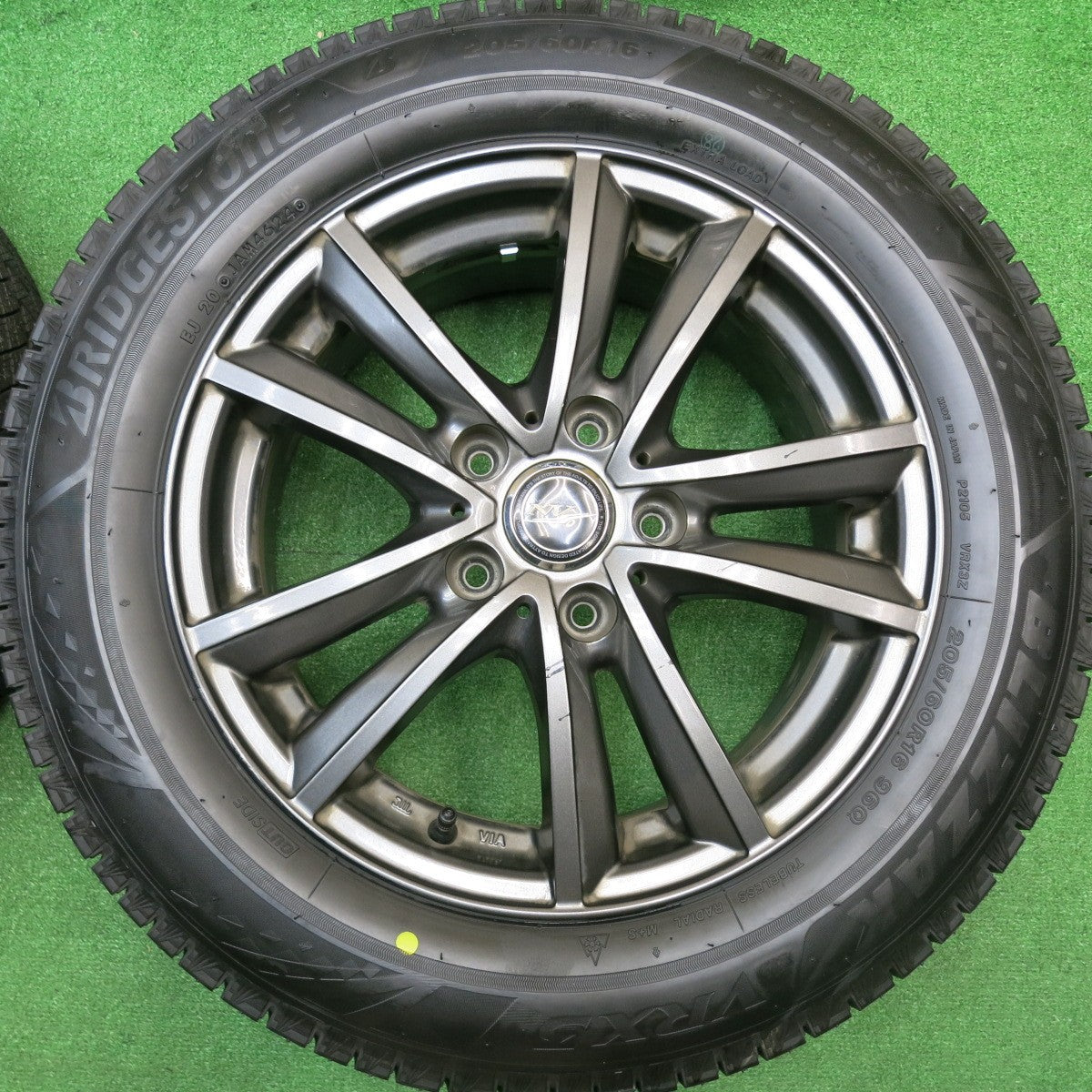 ほぼ未使用！24年★スタッドレス 205/60R16 ブリヂストン ブリザック VRX3 NIRVANA NV ニルバーナ ニルヴァーナ 16インチ PCD114.3/5H★5110903HAス