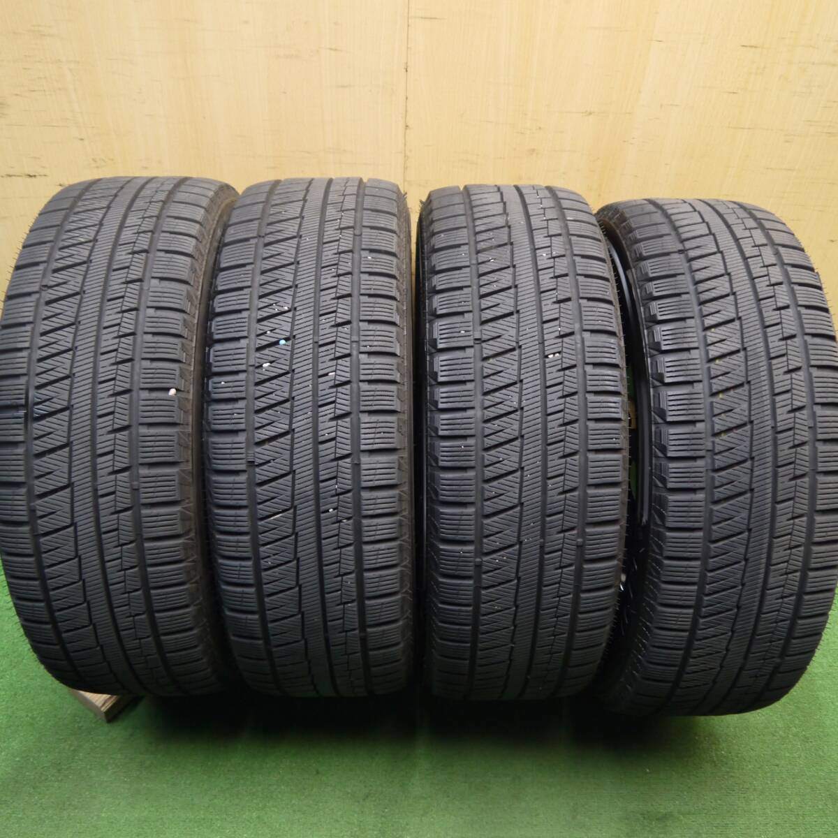 バリ溝！22年！キレイ！9分★スタッドレス 205/55R17 グリップマックス GRIP ICE X B-win VENOZA10 ヴェノーザ10 17インチ PCD114.3/5H★5032808Hス