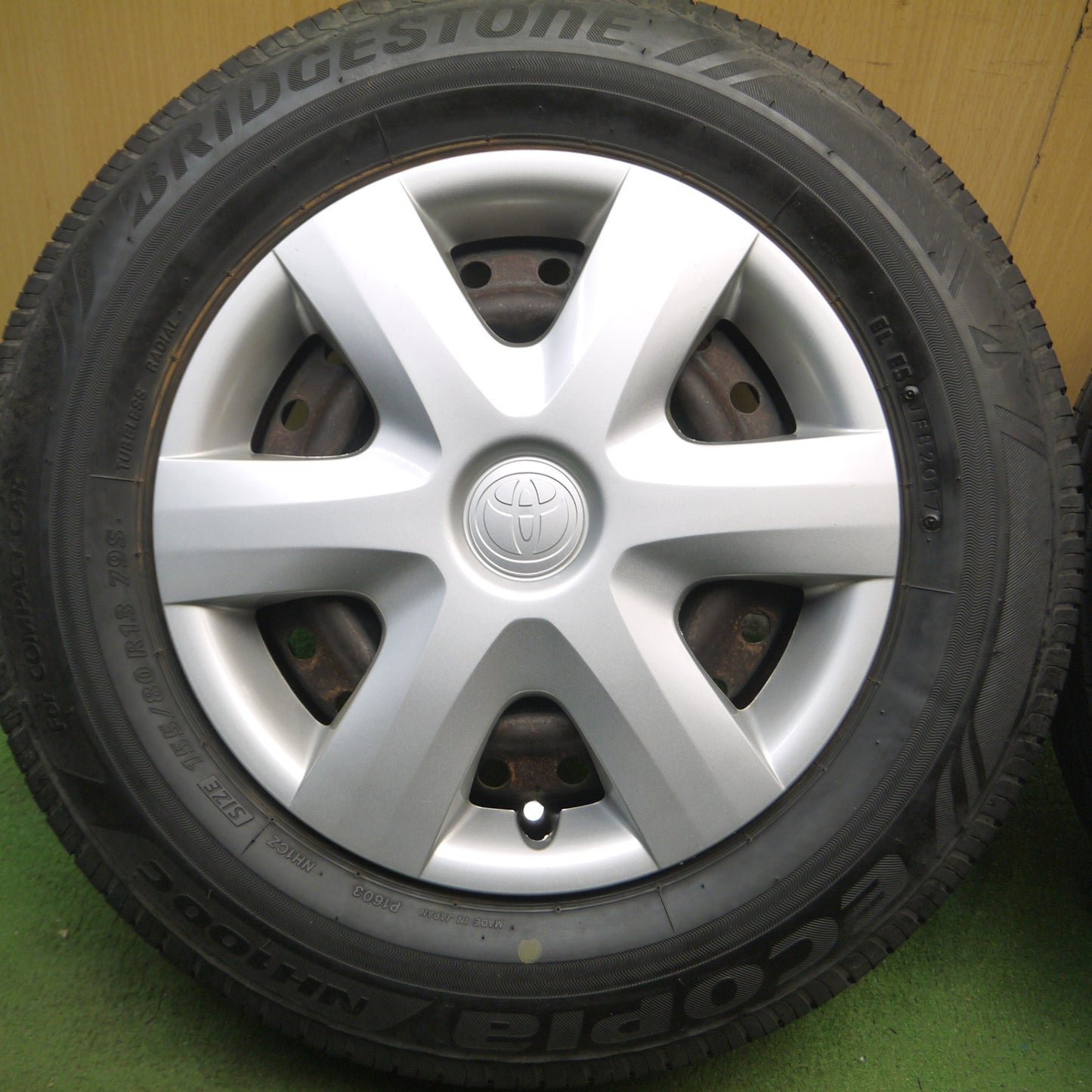 *送料無料* バリ溝！キレイ！8.5分★トヨタ パッソ 純正 スチール 155/80R13 ブリヂストン エコピア NH100C 13インチ PCD100/4H★4060506Hノ