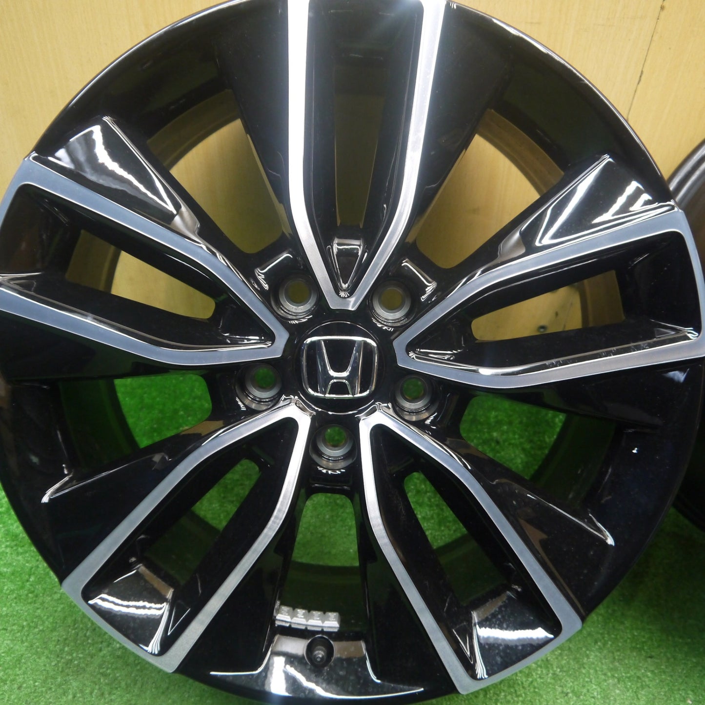 新車外し★ホンダ RV ヴェゼル Z e:HEV 純正 ホイール 18インチ 18×7.5J HONDA PCD114.3/5H★5122608Hホ