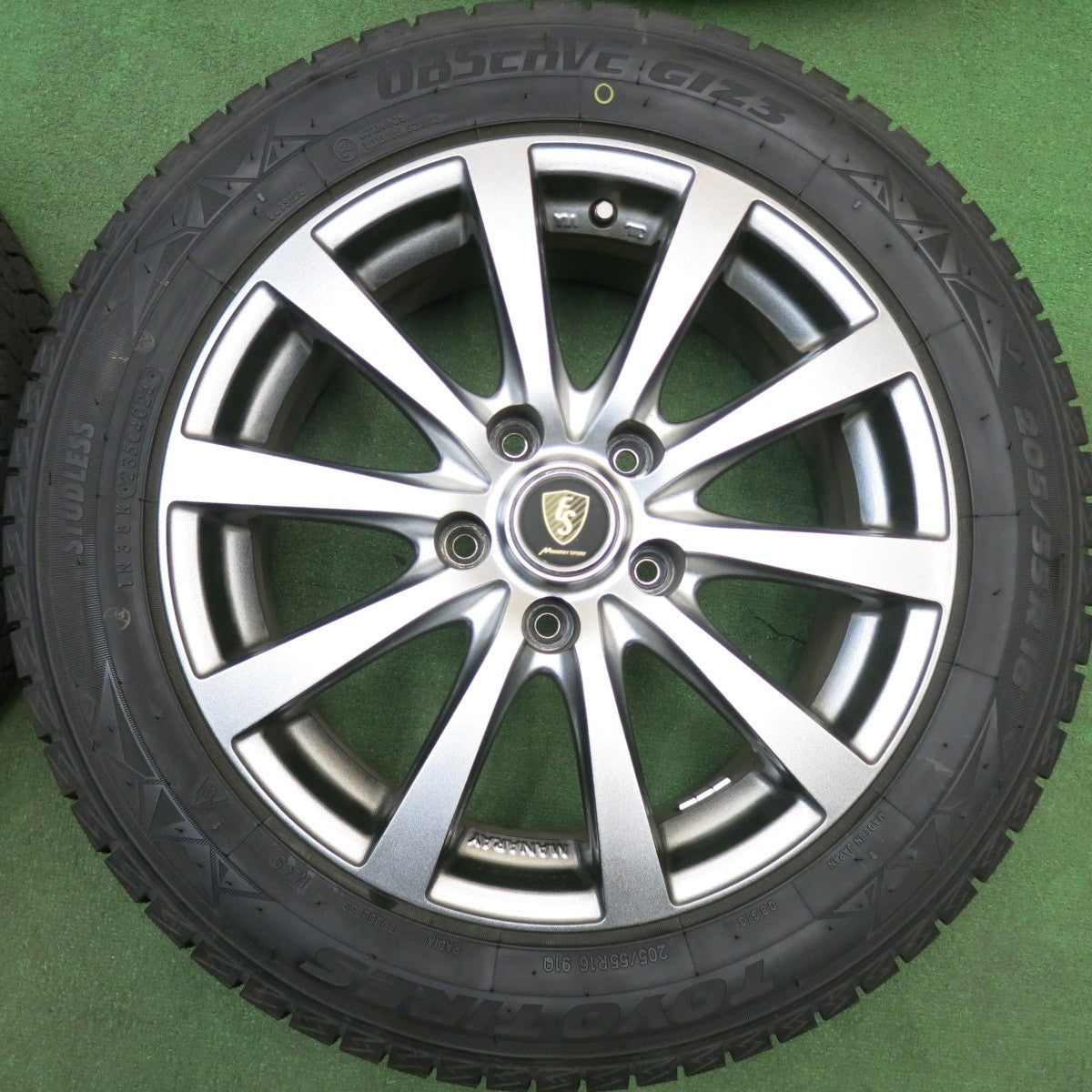 バリ溝！24年！9.5分以上★スタッドレス 205/55R16 トーヨー オブザーブ GIZ3 MANARAY SPORT マナレイ スポーツ 16インチ PCD114.3/5H★6031507HAス