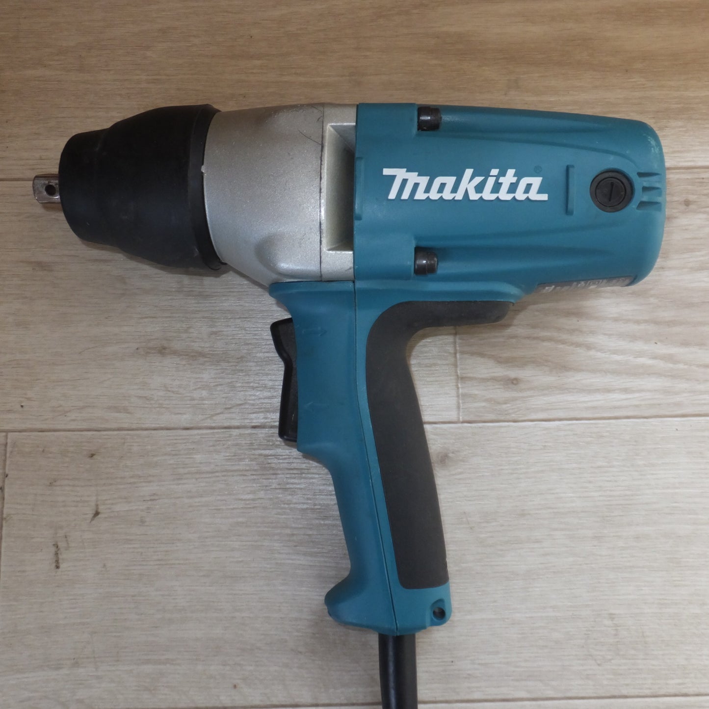 [送料無料] ★マキタ makita インパクトレンチ TW0350　100V～ 4.2A 50-60Hz 400W★