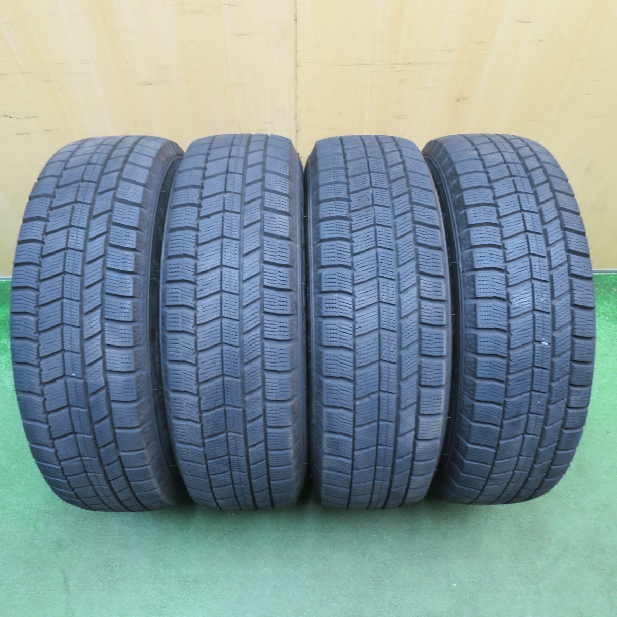 超バリ溝！25年！キレイ！9.5分以上★スタッドレス 185/65R15 オートバックス ノーストレック N5 NIRVANA NV ニルバーナ ニルヴァーナ 15インチ PCD114.3/5H★6051301NJス