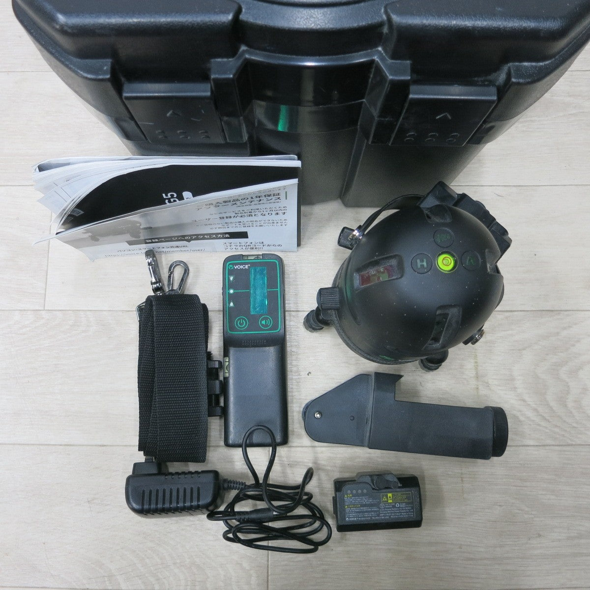 [送料無料] バッテリー2個◆ヴォイス グリーン レーザー 墨出し器 G5 受光器 ケース付き 墨出器 VOICE◆