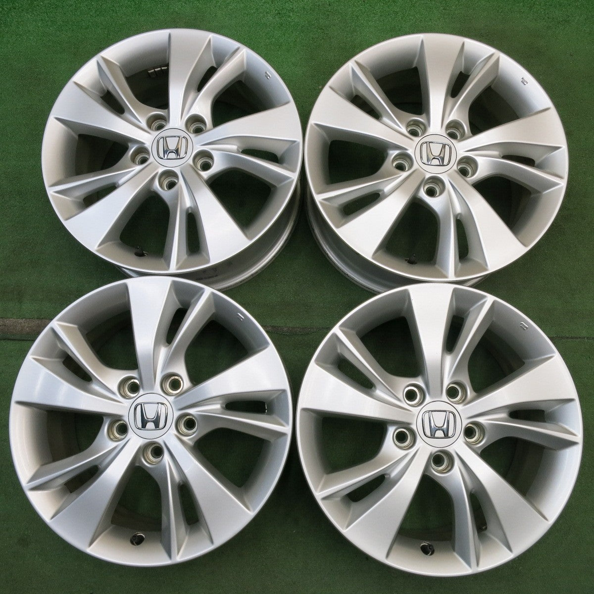 キレイ★ホンダ ヴェゼル 純正 ホイール 16インチ 16×7J PCD114.3/5H★6062403HAホ