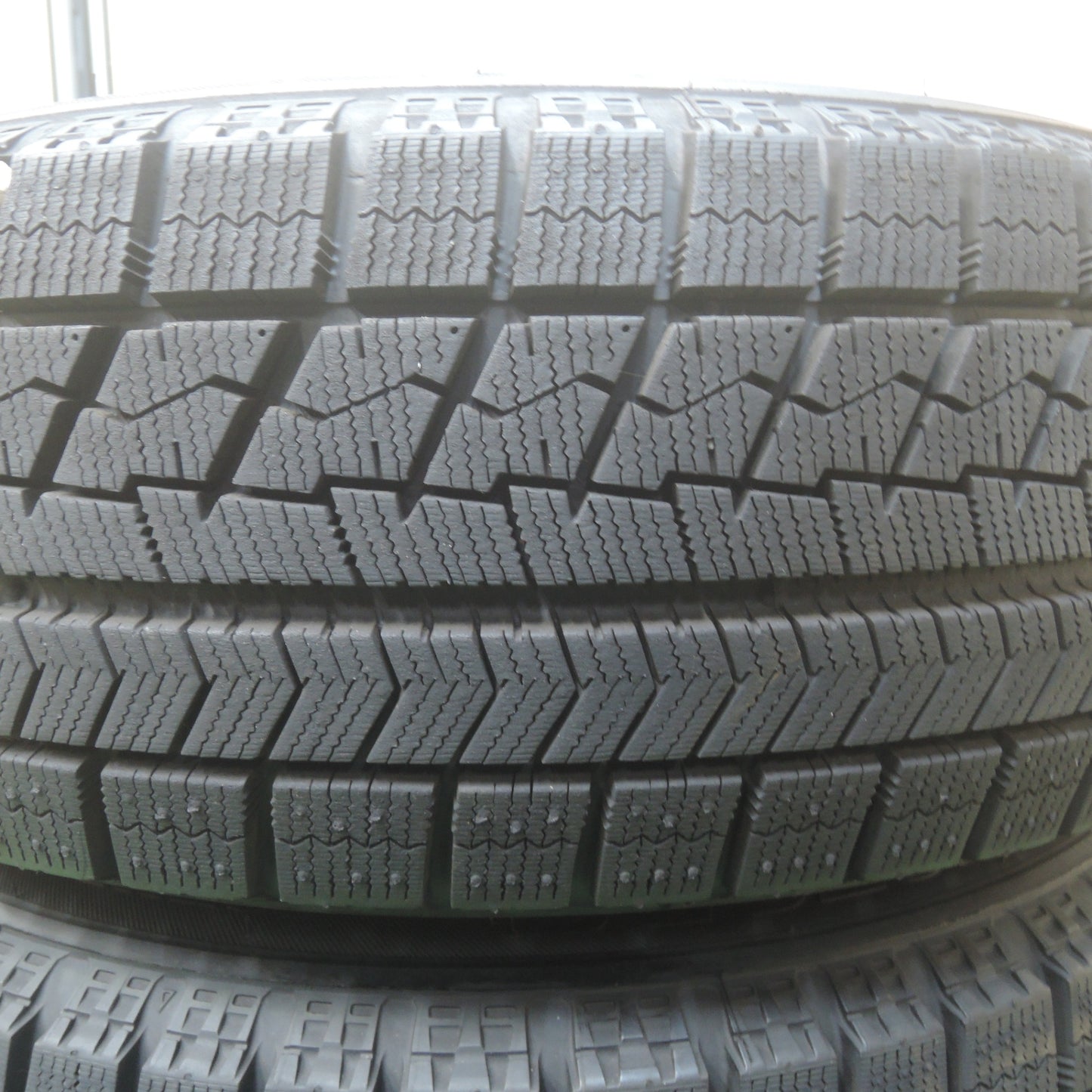 *送料無料* バリ溝！キレイ！9.5分以上★プリウス等 195/65R15 スタッドレス ブリヂストン ブリザック VRX TOPRUN トップラン 15インチ PCD100/5H★4032005SYス