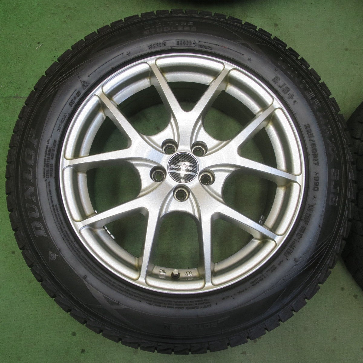 バリ溝！23年！9.5分★フォレスター 等 225/60R17 スタッドレス ダンロップ ウインターマックス SJ8 SJ8+ SCHNEIDER シュナイダー 17インチ PCD100/5H★6052204イス