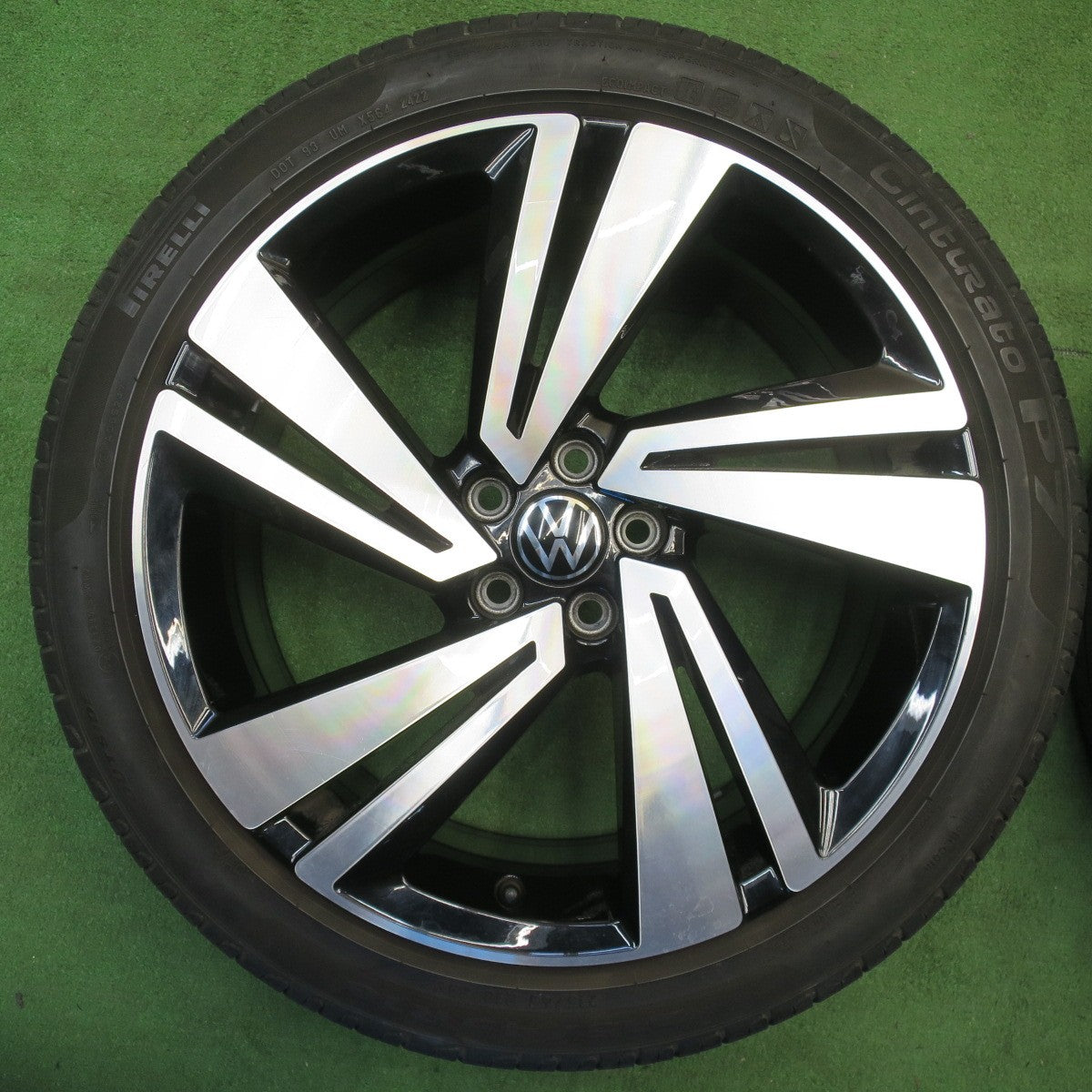 キレイ！22年★ワーゲン T-CROSS R-LINE 純正 215/45R18 ピレリ Cinturato P7 18インチ Tクロス Rライン PCD100/5H★6032903NJノ