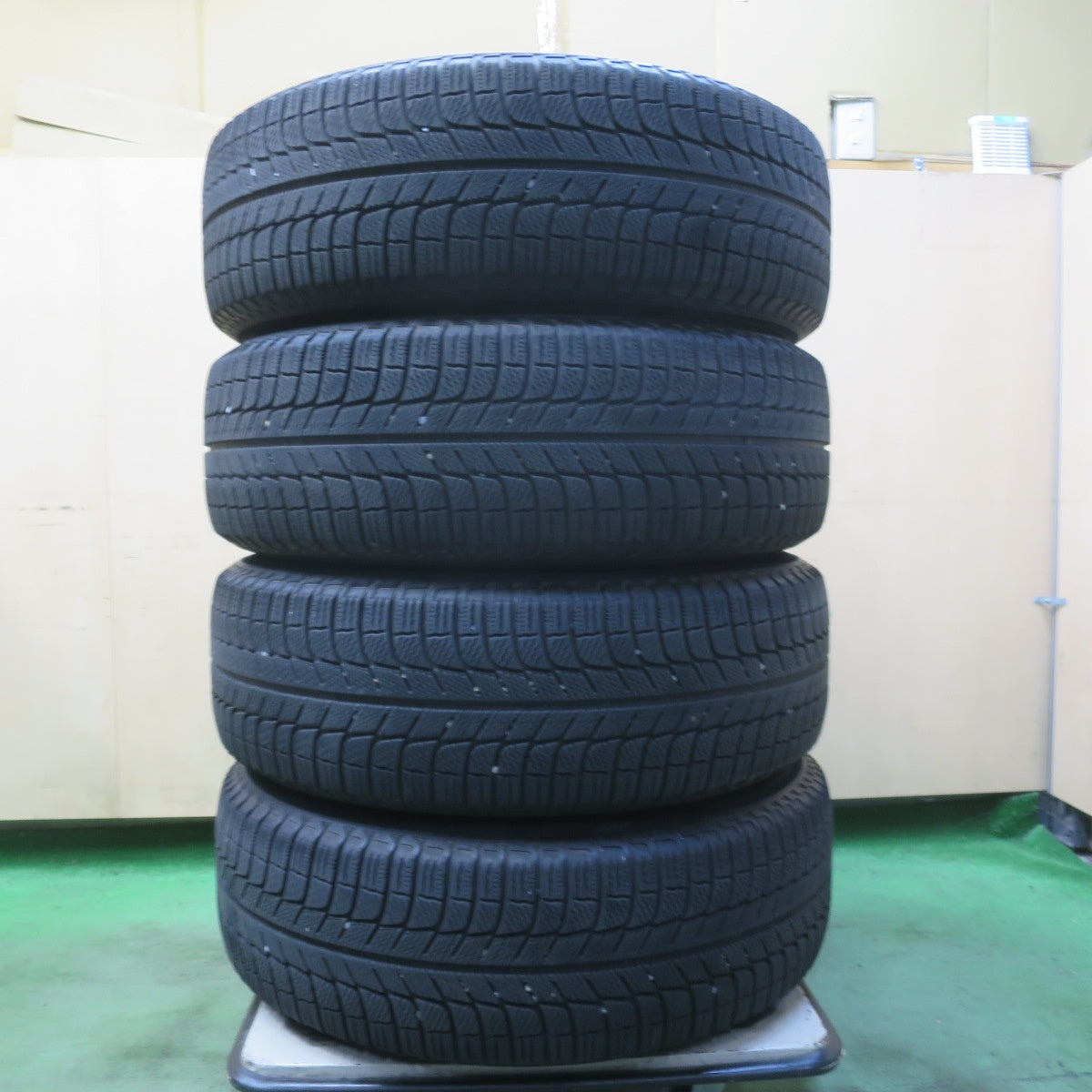 バリ溝！8.5分◎スタッドレス 225/65R17 ミシュラン X-ICE3+ B-win 社外 アルミ 17インチ PCD114.3/5H◎6070603イス