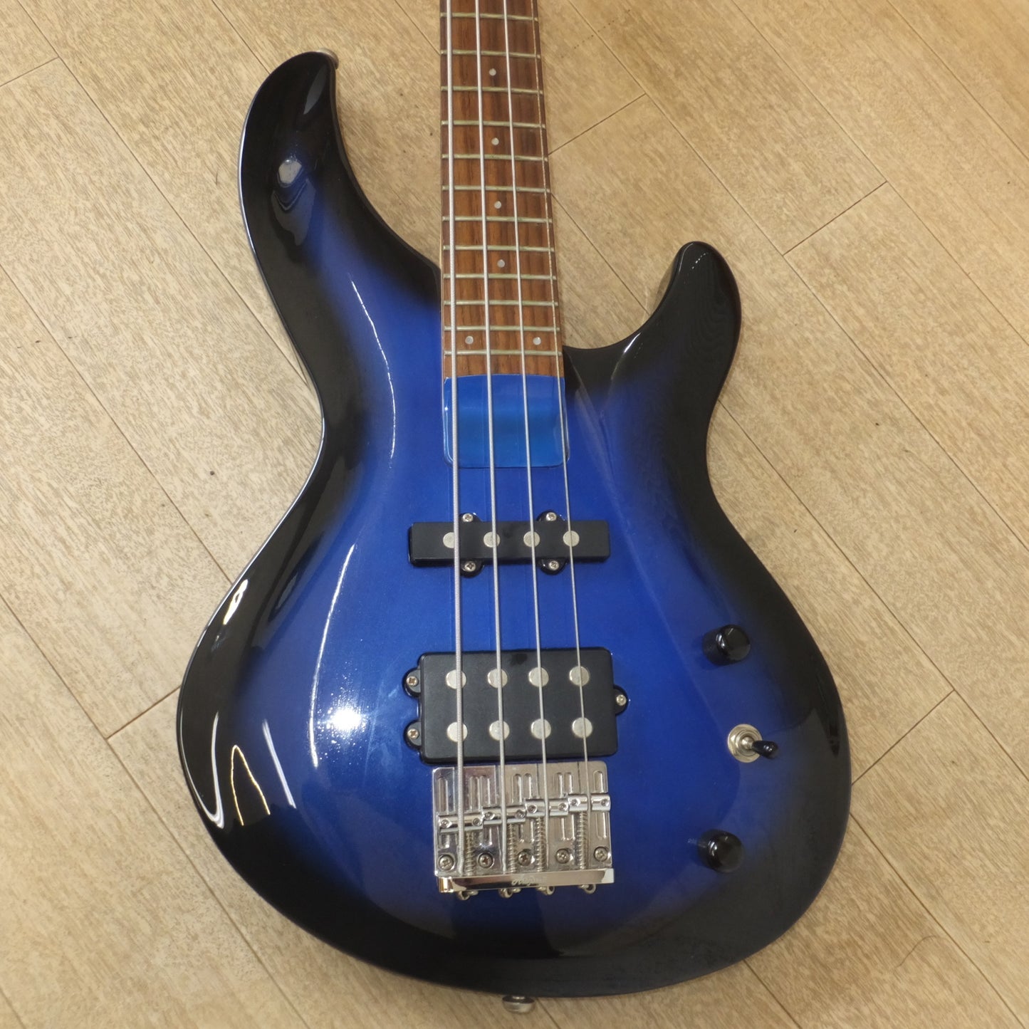 [送料無料] 岐阜発 現状品★荒井貿易 アリアプロ2 AriaProII エレキベース 型式 不明★