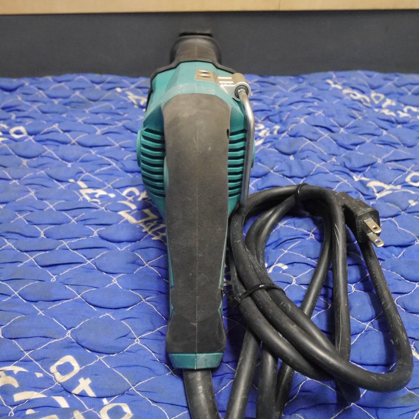 [送料無料] ☆マキタ レシプロソー JR3051T 電動 工具 切断機 セーバーソー セーバソー 電気 のこぎり ノコギリ コード式 makita 100V☆