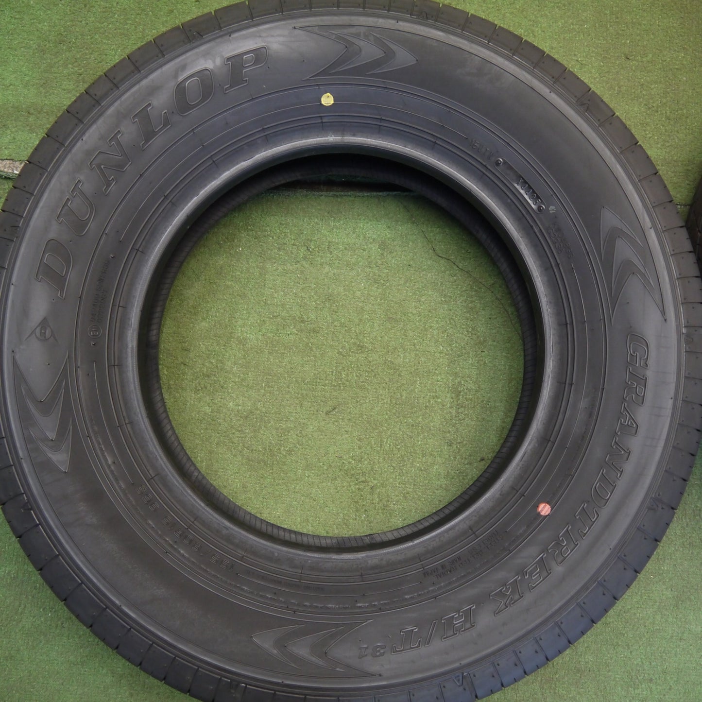 新車外し！25年★195/80R15 ダンロップ グラントレック H/T 31 タイヤ 15インチ ジムニーシエラ ジムニーノマド 等★6052012Hノタ