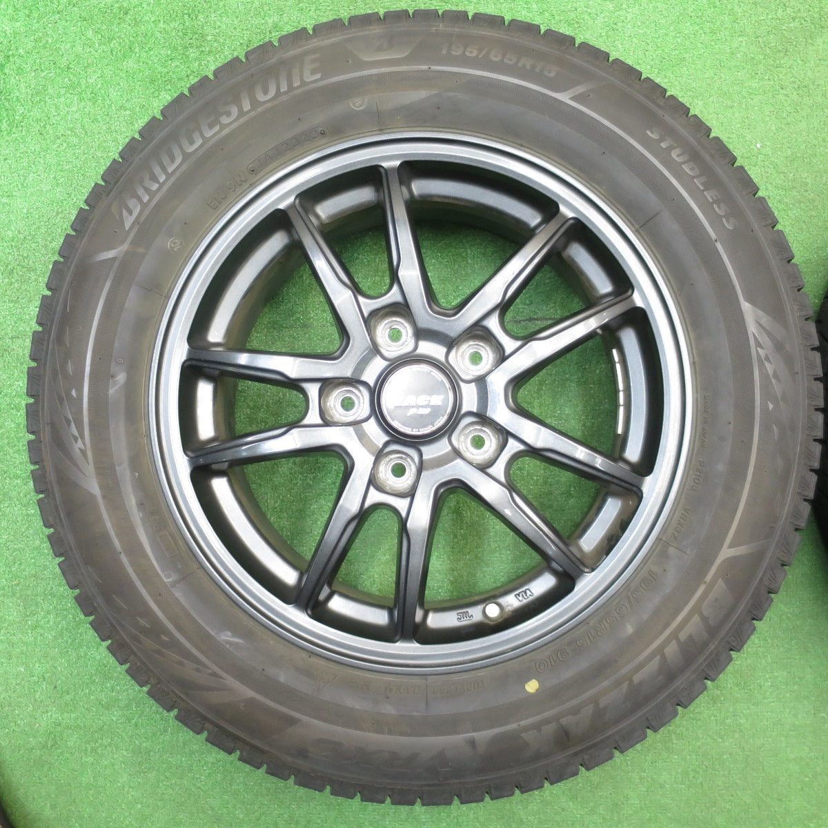 バリ溝！23年！キレイ！8.5分★スタッドレス 195/65R15 ブリヂストン ブリザック VRX3 ZACK JP-520 MONZA ザック 15インチ PCD114.3/5H★5112101NJス