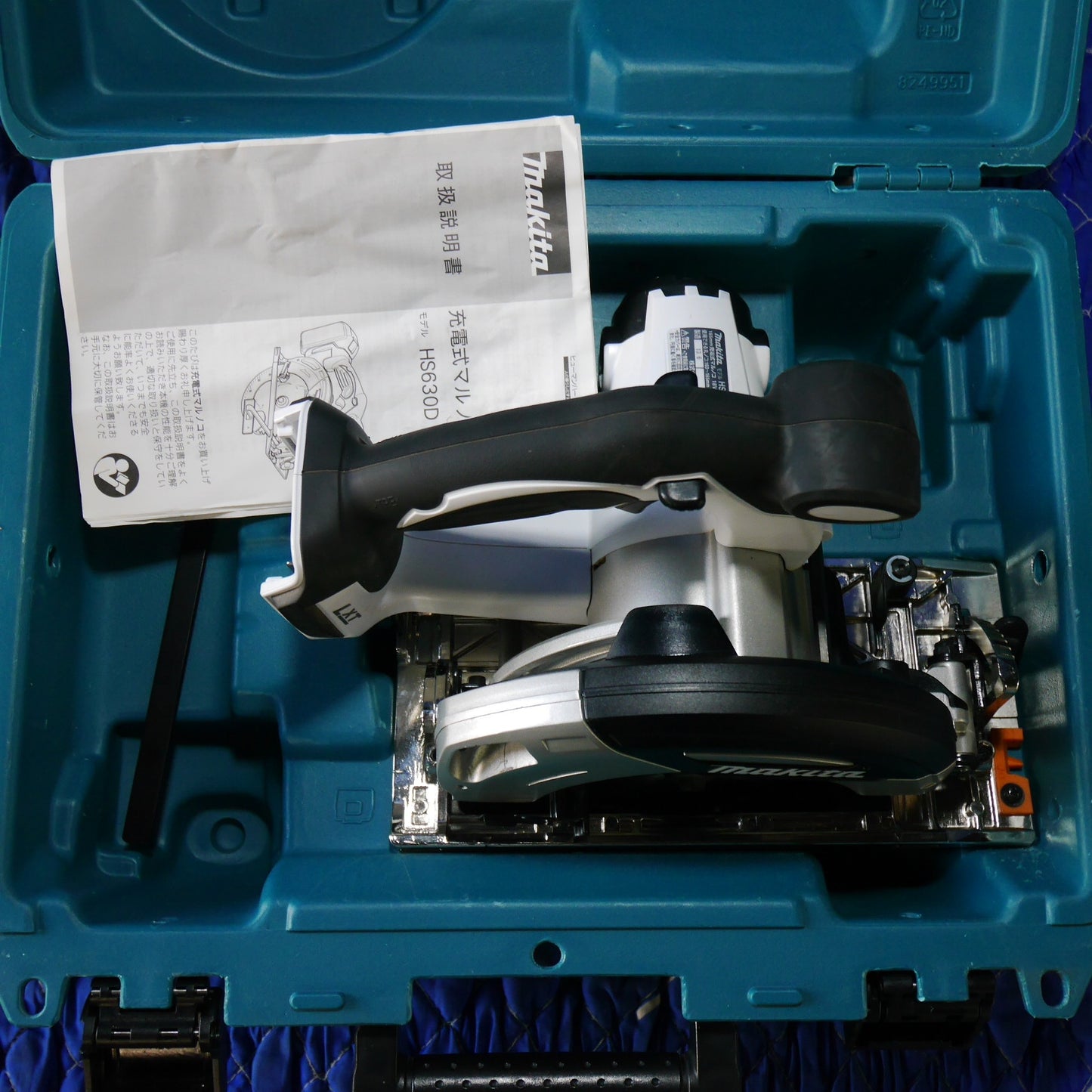 [送料無料] キレイ☆マキタ 165mm 充電式 マルノコ HS630D 電動 工具 切断機 丸のこ 丸ノコ 丸鋸 makita 木工用☆