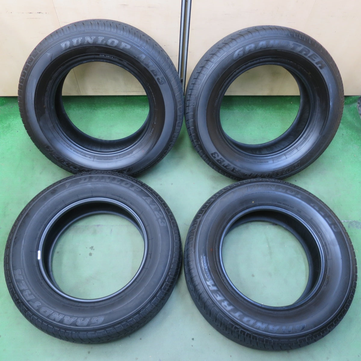 新車外し！25年★265/65R18 ダンロップ AT23 グラントレック タイヤ 18インチ ランクル 250 300 等★6050606イノタ
