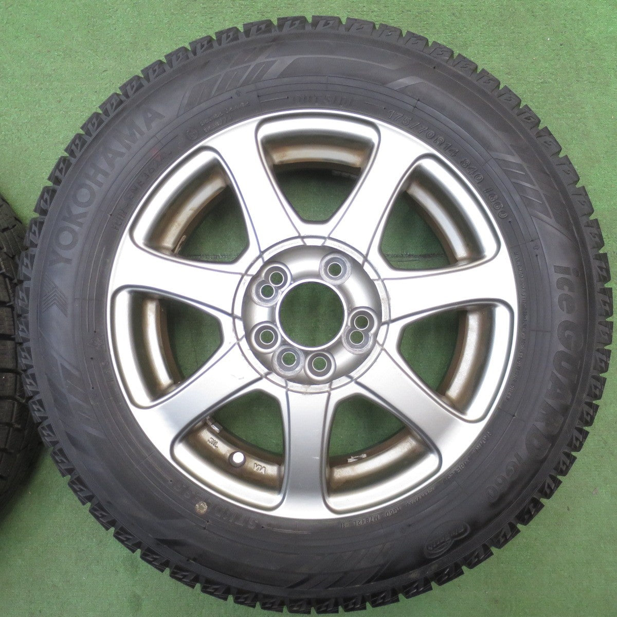 バリ溝！24年！9.5分★スタッドレス 175/70R14 ヨコハマ アイスガード iG60 社外 アルミ PCD100/4H 5H マルチ★6051101NJス