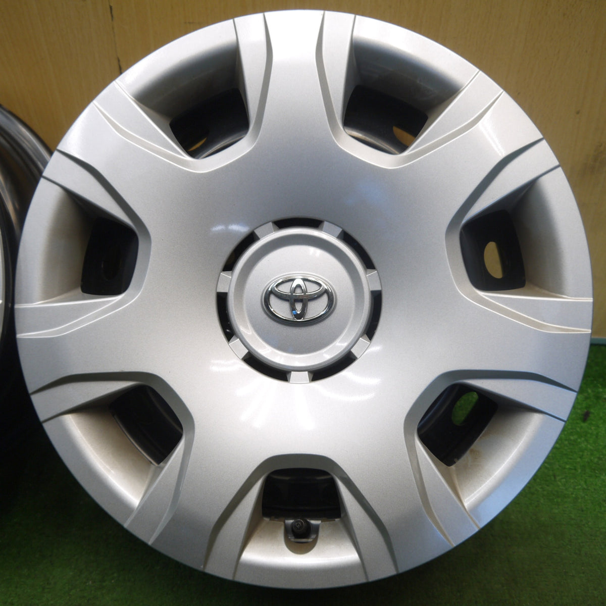 キレイ◎トヨタ 200系 ハイエース 純正 スチール ホイール 15インチ 15×6J PCD139.7/6H◎6092509Hホ