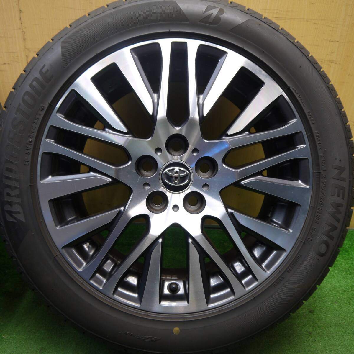 バリ溝 24年 9.5分★トヨタ 30系 ヴェルファイア アルファード SC ZG 純正 235/50R18 ブリヂストンNEWNO PCD114.3/5H★5040707Hノ