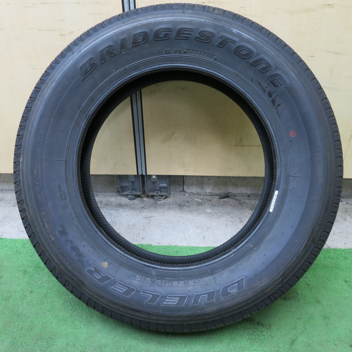 未使用！23年！1本★ジムニー 等 175/80R16 ブリヂストン デューラー H/L 852 DUELER タイヤ 16インチ★6042102ナノタ
