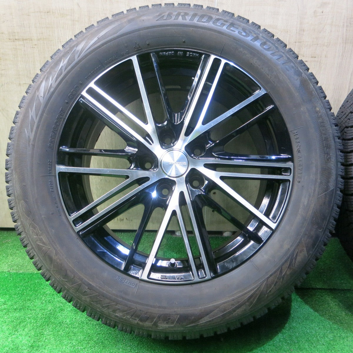 バリ溝！キレイ！9.5分★スタッドレス 225/60R17 ブリヂストン ブリザック VRX2 ECO FORME CRS161 エコフォルム 17インチ PCD114.3/5H★5051605NJス