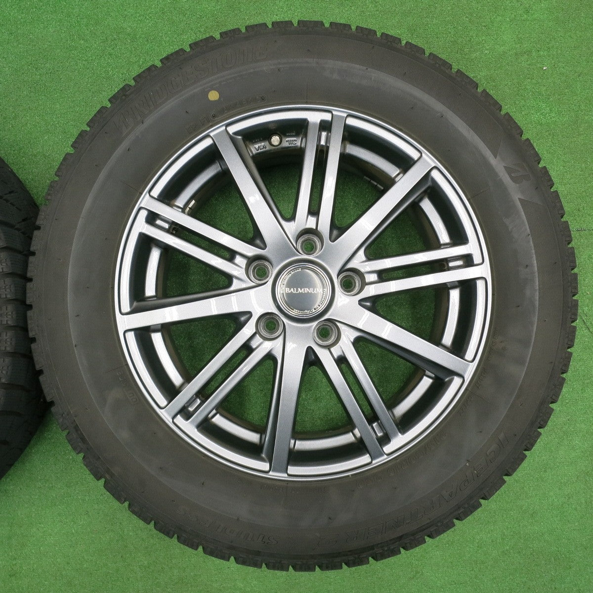 [送料無料] バリ溝！20年！キレイ！9分★スタッドレス 215/60R16 ブリヂストン アイスパートナー2 BALMINUM バルミナ 16インチ PCD114.3/5H★4111103NJス