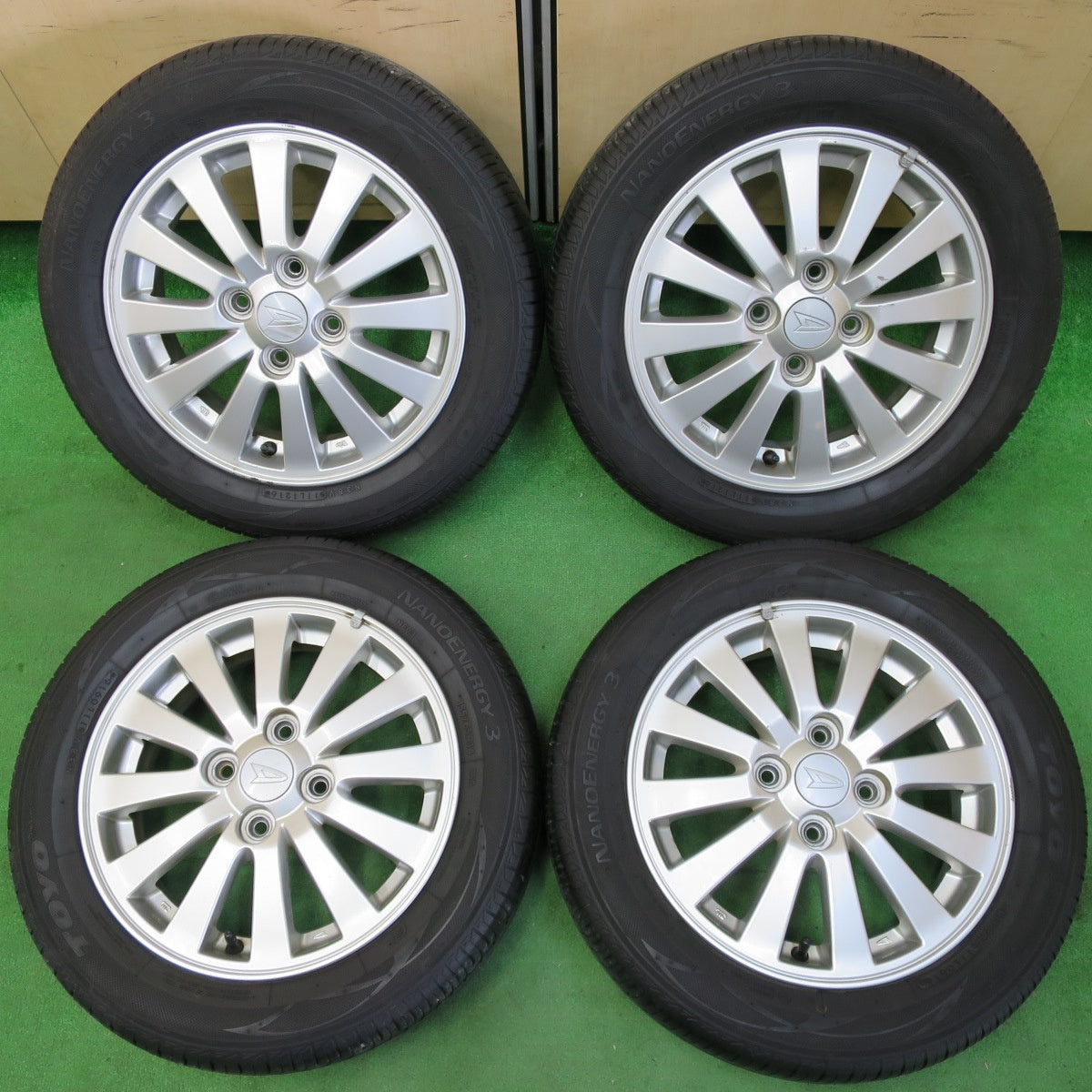 *送料無料* 4本価格★ダイハツ ムーヴ コンテ 純正 155/65R14 トーヨー ナノエナジー3 14インチ PCD100/4H★4060707イノ