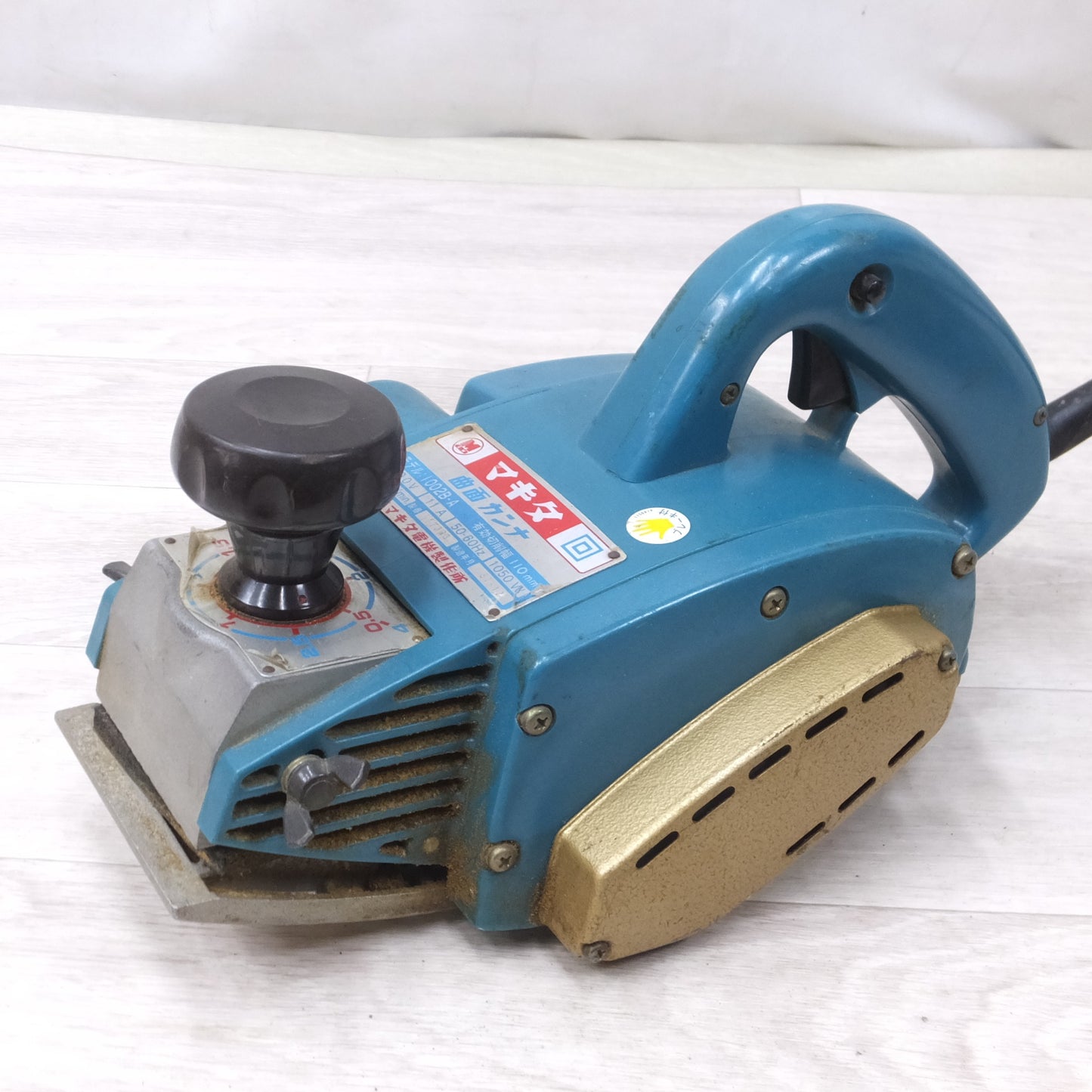 [送料無料] ◆マキタ 110mm 曲面 カンナ 100V 1002B-A 電気カンナ 電動 工具◆