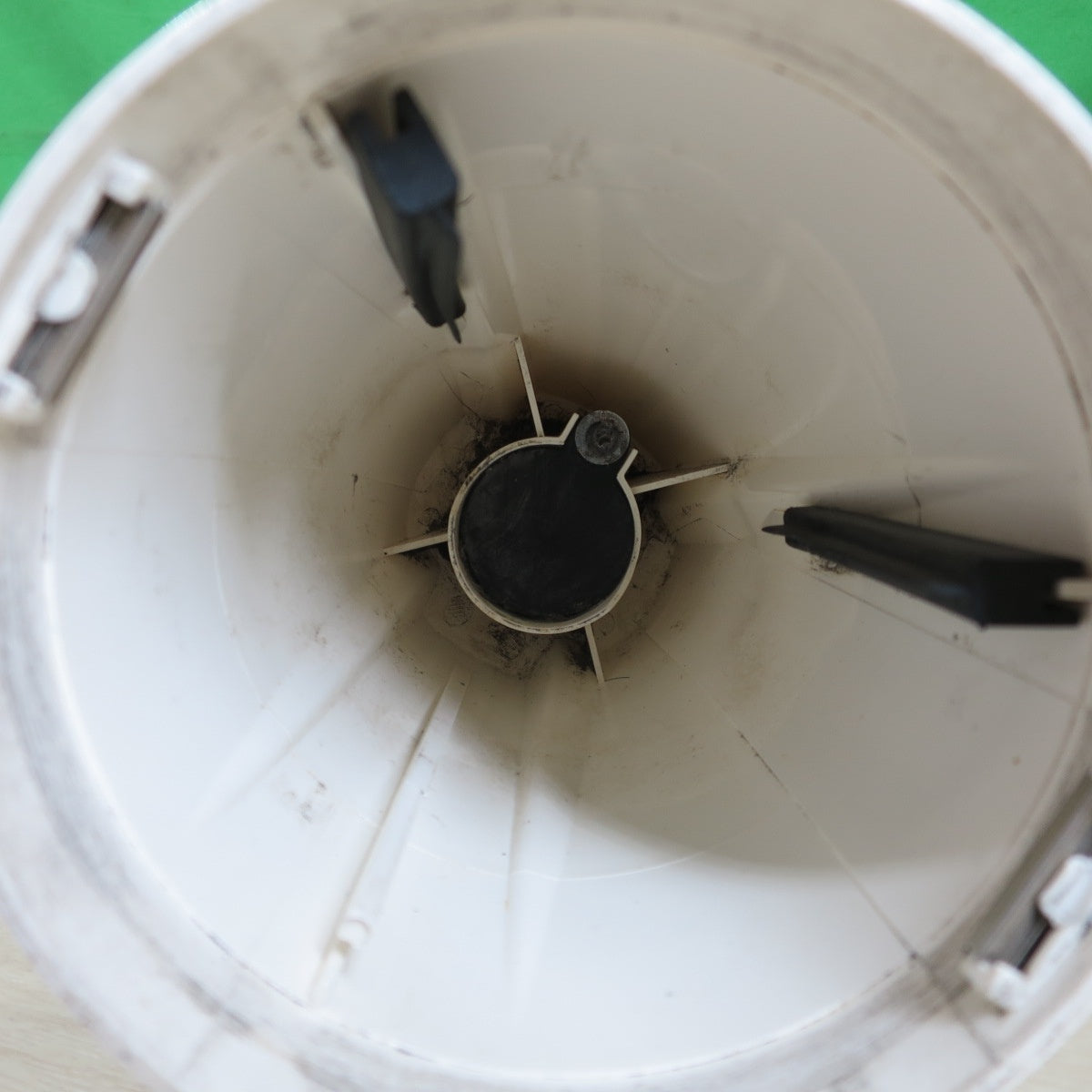 [送料無料] ☆Hikoki ハイコーキ 18V コードレス クリーナー R18DA 掃除 機 清掃 本体 のみ 日立工機☆