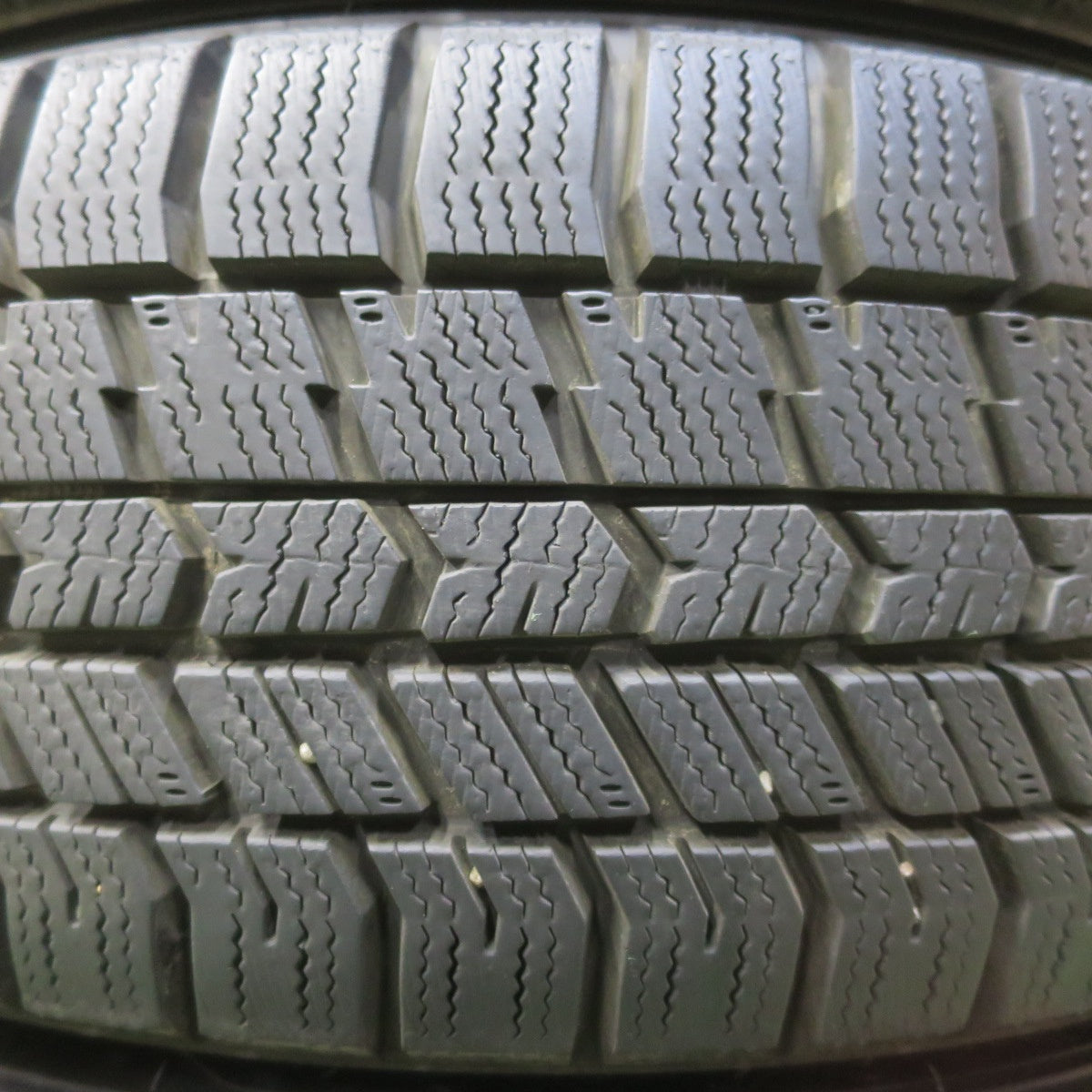 バリ溝！22年！キレイ！9.5分◎ホンダ フィット RS 純正 185/55R16 スタッドレス グッドイヤー アイスナビ8 16インチ PCD100/4H◎6080501IMス