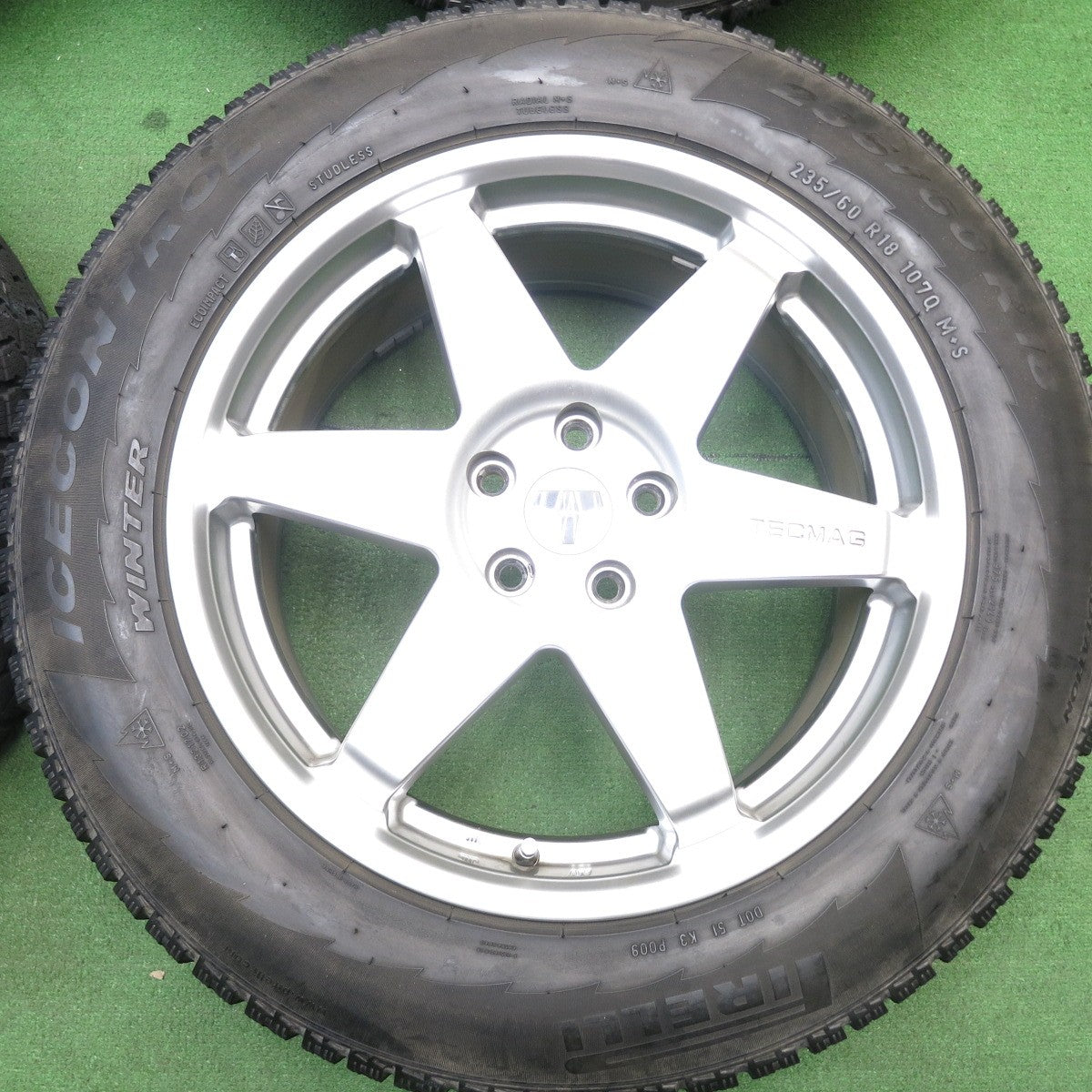 バリ溝！9分★ボルボ 等 TECMAG Type206R 235/60R18 スタッドレス ピレリ アイスコントロール 18インチ テクマグ PCD108/5H★5051203AKス
