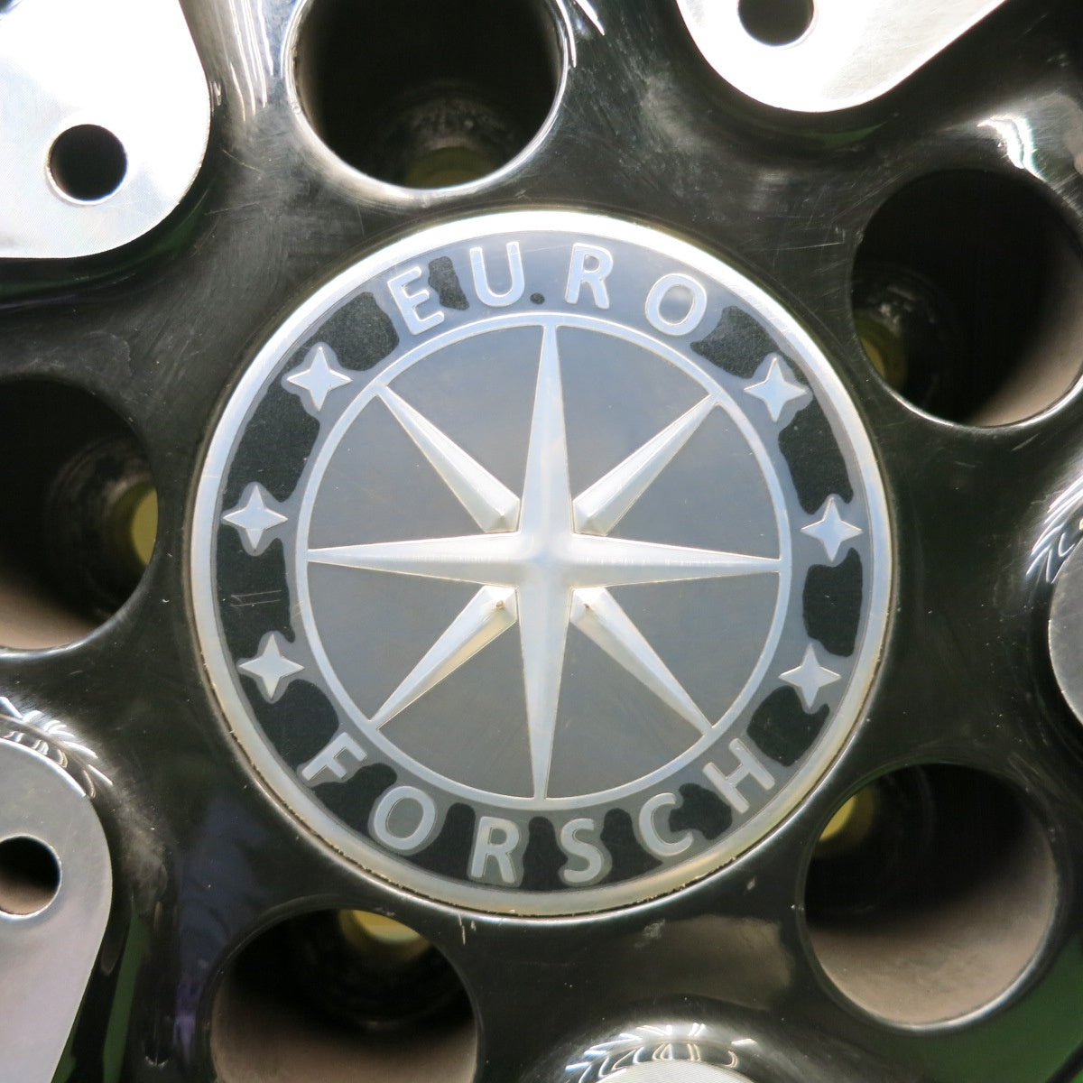 バリ溝！23年！キレイ！ほぼ10分★ベンツ 等 EURO FORSCH H844 215/60R18 スタッドレス ヨコハマ アイスガード iG70 ユーロフォルシュ 18インチ PCD112/5H★5122001HAス