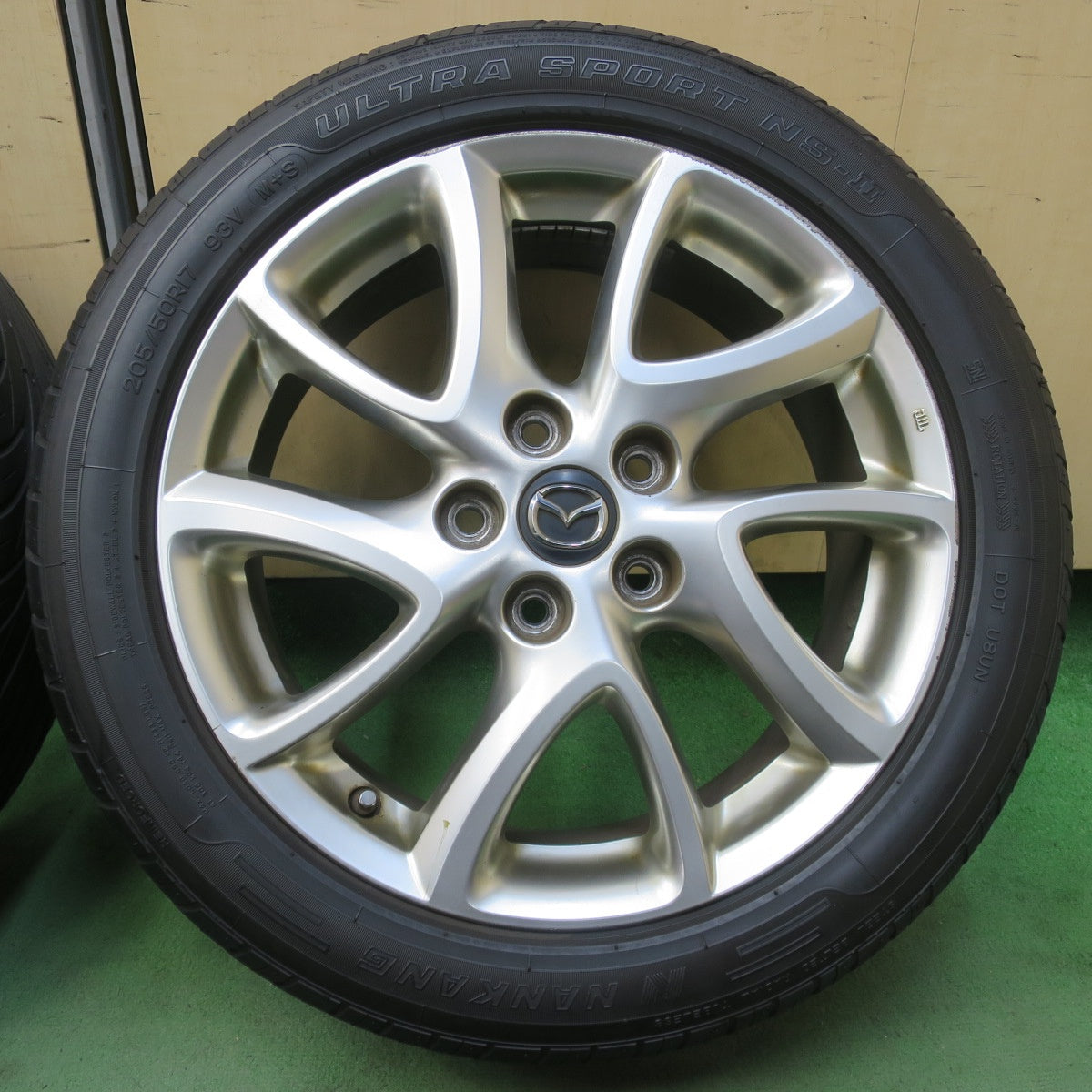 バリ溝！23年！9.5分★マツダ アクセラ プレマシー 等 純正 205/50R17 ナンカン ウルトラ スポーツ NS-2 17インチ PCD114.3/5H★6032411イノ