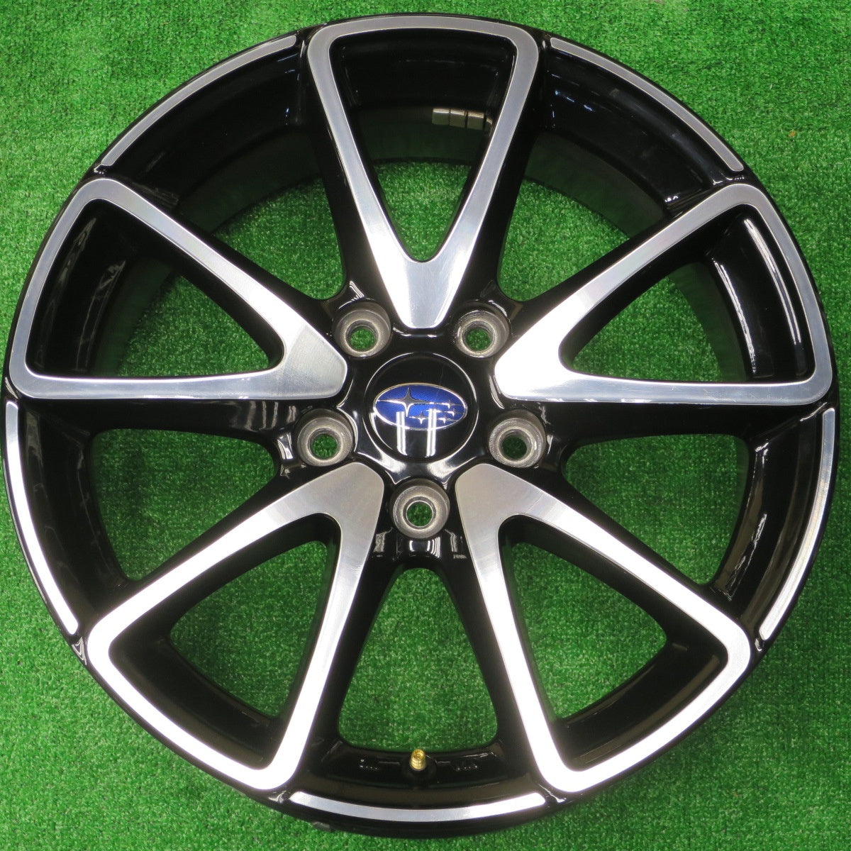 キレイ★スバル レヴォーグ 純正 OP ホイール 17インチ 17×7J TP-2 LFM500 PCD114.3/5H★5111901NKホ