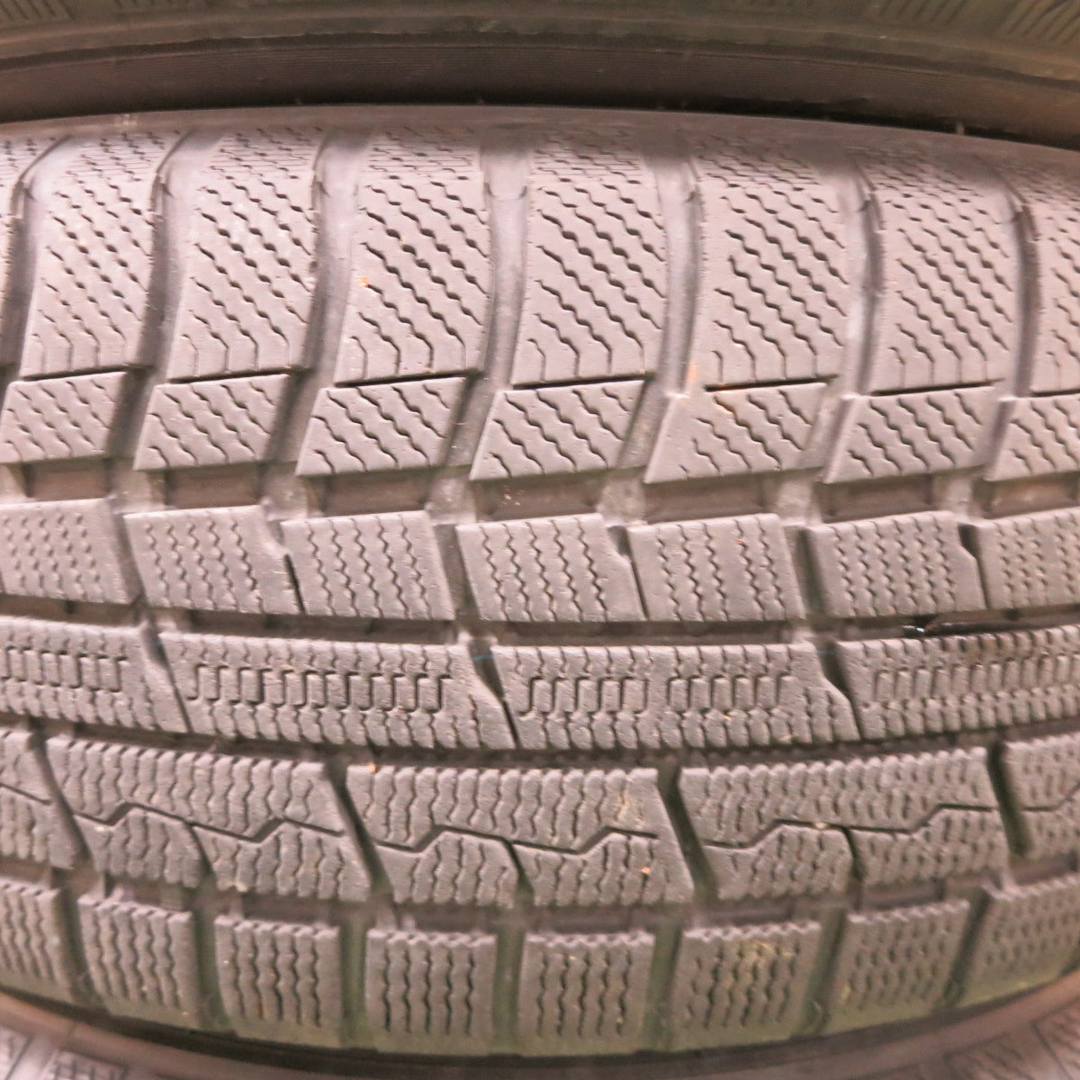 バリ溝！8.5分★トヨタ 10系 アルファード 純正 215/60R17 スタッドレス トーヨー ウインター トランパス TX 17インチ PCD114.3/5H★5040207ナス