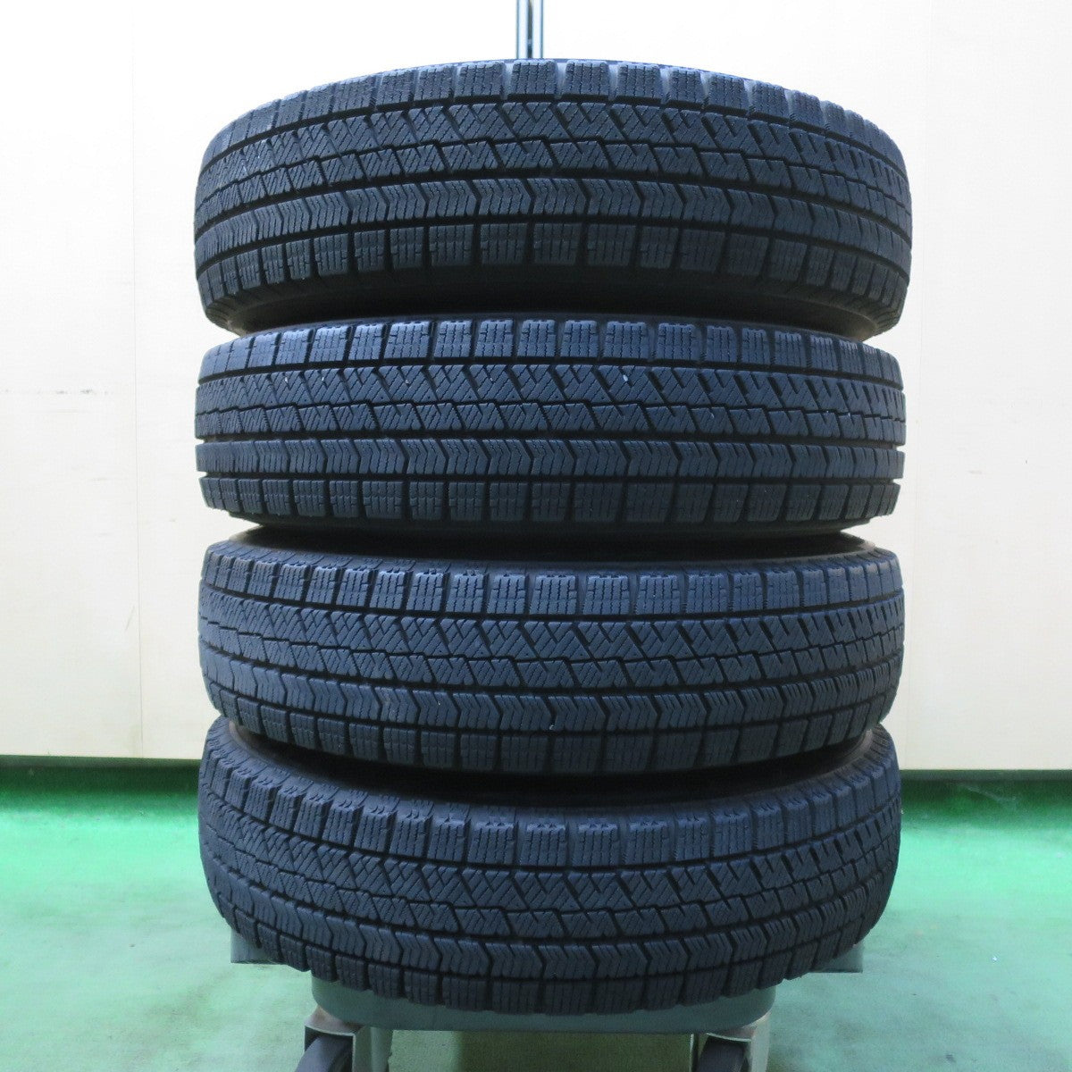 キレイ！22年★スタッドレス 145/80R13 ブリヂストン ブリザック VRX2 TOPRUN トップラン 13インチ PCD100/4H★5093014イス