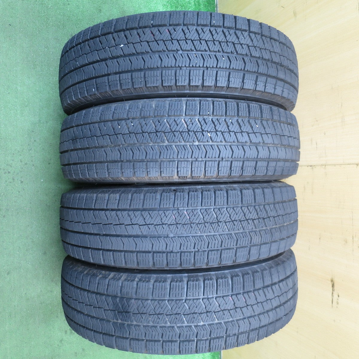 バリ溝！23年！キレイ！8.5分★スタッドレス 165/65R15 ブリヂストン ブリザック VRX2 ECO FORME エコフォルム 15インチ タフト ハスラー 等 PCD100/4H★5081112NJス