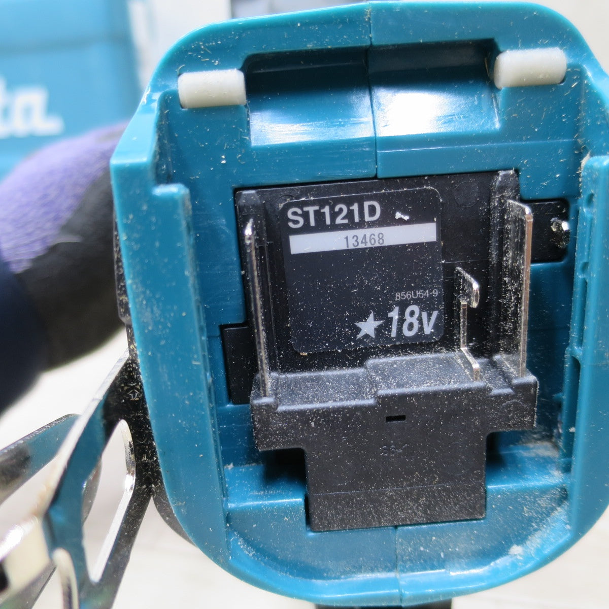 [送料無料] ◆マキタ 充電 式 タッカ ST121D 18V 電動 工具 本体 のみ 18V 10mm×13～25mm コードレス Makita◆