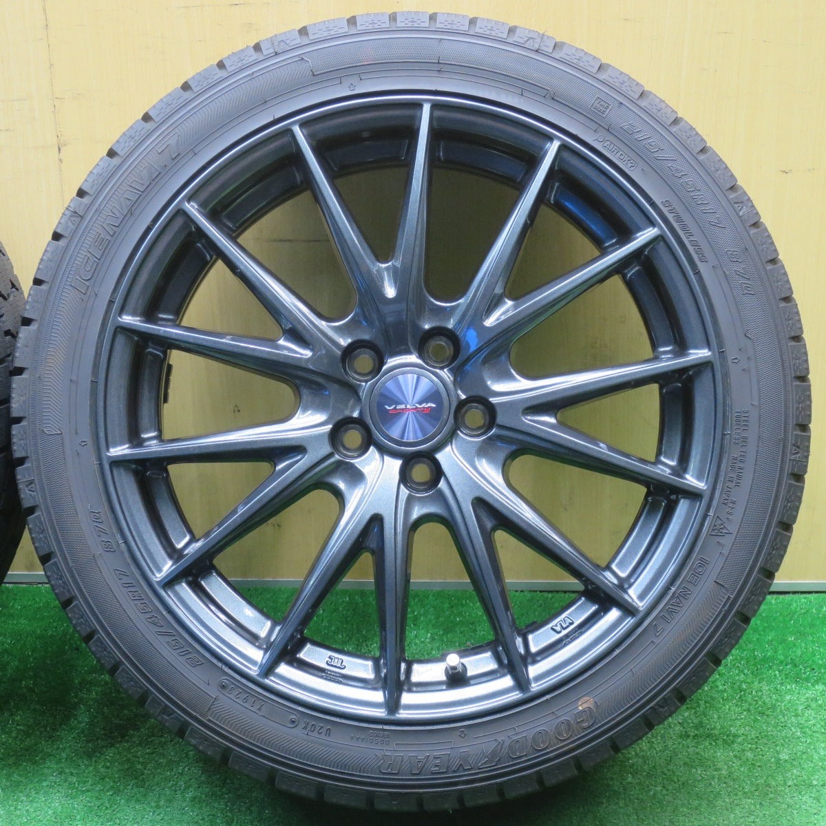 バリ溝！23年！キレイ！ほぼ10分★プリウス 等 215/45R17 スタッドレス グッドイヤー アイスナビ7 VELVA SPORTZ ヴェルヴァ 17インチ PCD100/5H★5111306NJス