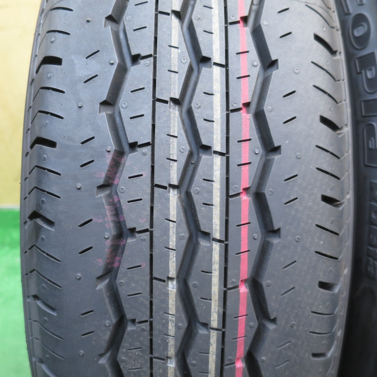 新車外し！26年◎トヨタ 200系 ハイエース 純正 スチール 195/80R15 107/105S ブリヂストン エコピア RD613 15インチ PCD139.7/6H◎6082807NJノ