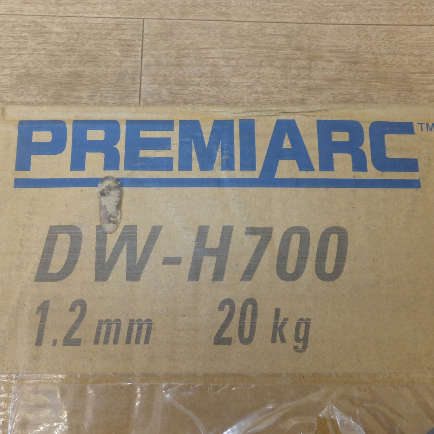 [送料無料] 未使用★神戸製鋼所 コベルコ KOBELCO PREMIARC 硬化肉盛溶接用フラックス入りワイヤ DW-H700 1.2mm 20kg(3)★