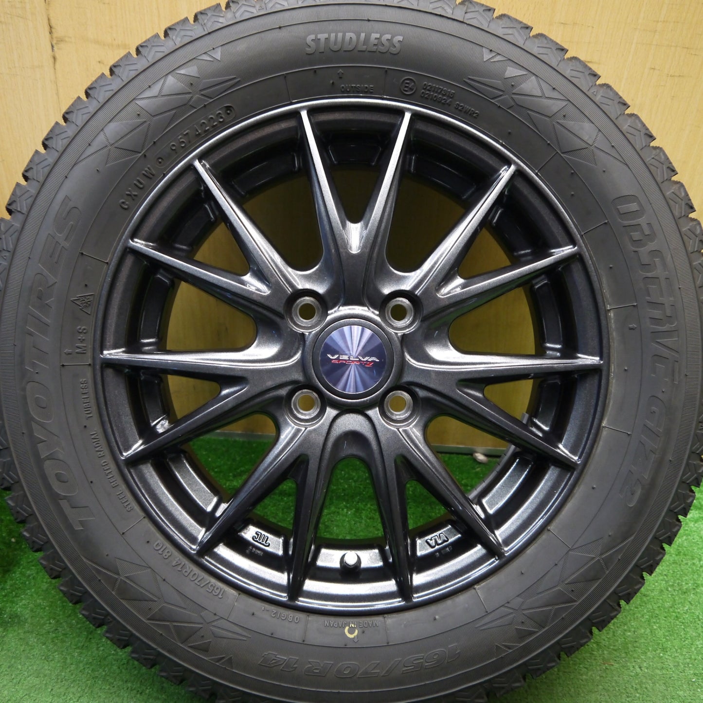 バリ溝！23年！キレイ！9分★スタッドレス 165/70R14 トーヨー オブザーブ GIZ2 VELVA SPORTZ ヴェルヴァ 14インチ PCD100/4H★5042206Hス