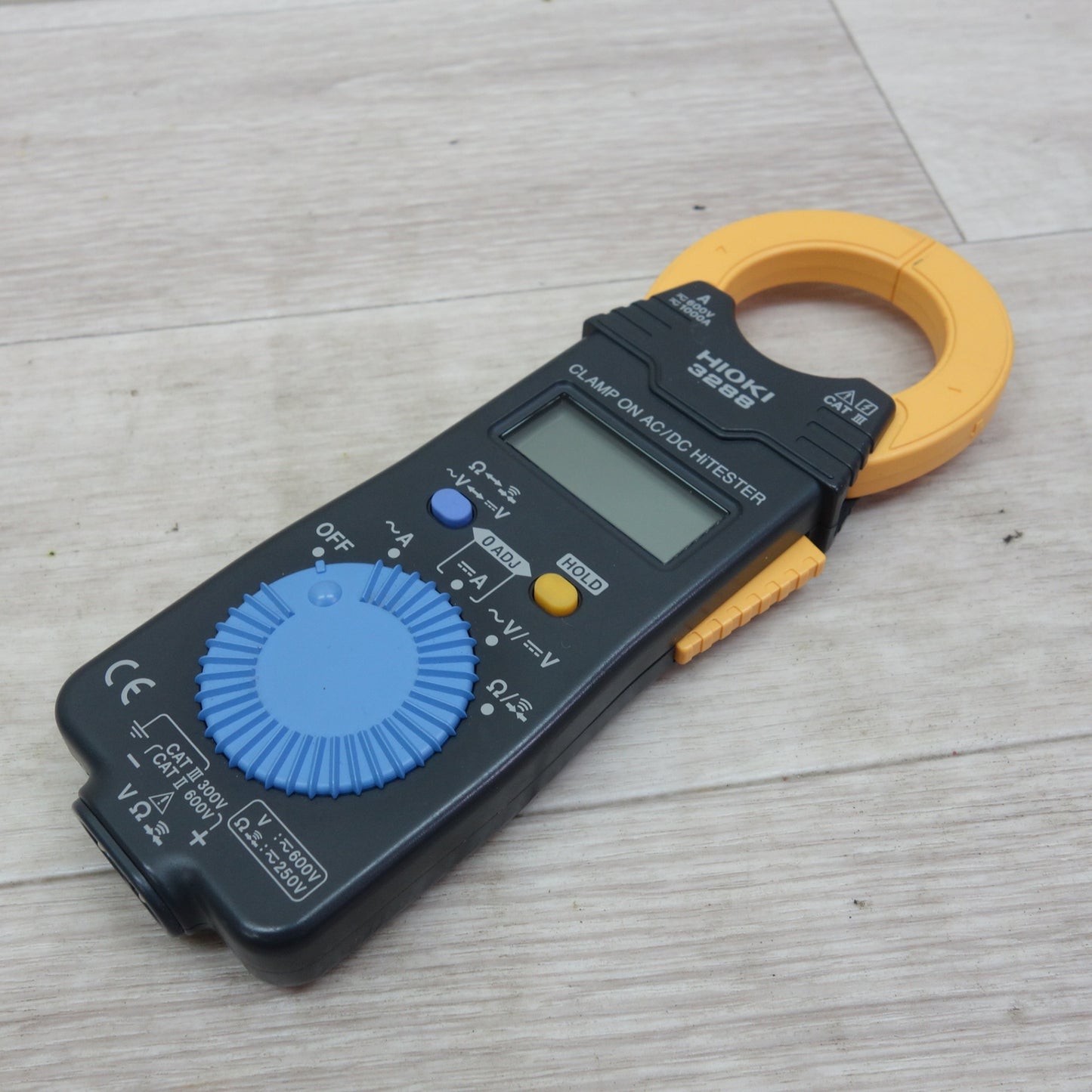 [送料無料] ☆日置電機 HIOKI AC/DC クランプ メーター テスター 3288 ソフトケース付き☆