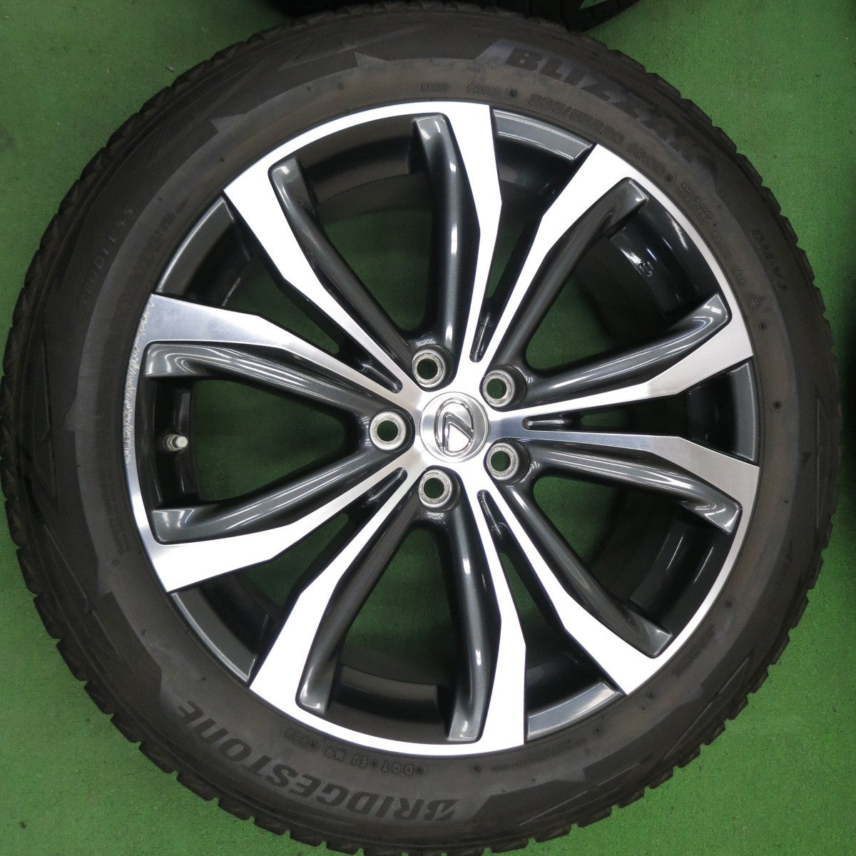 *送料無料* センサー付！綺麗★レクサス RX バージョンL 純正 235/55R20 スタッドレス ブリヂストン ブリザック DM-V2 PCD114.3/5H★4071008SYス