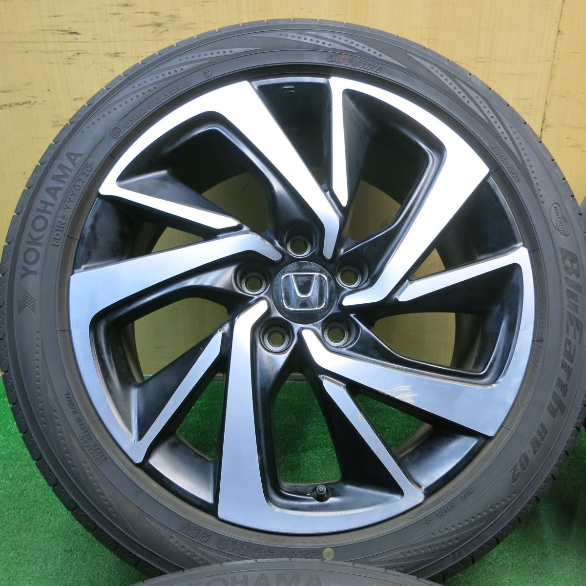 バリ溝！9分★ホンダ RU ヴェゼル RS 純正 225/50R18 ヨコハマ ブルーアース RV-02 18インチ PCD114.3/5H★5050705AKノ