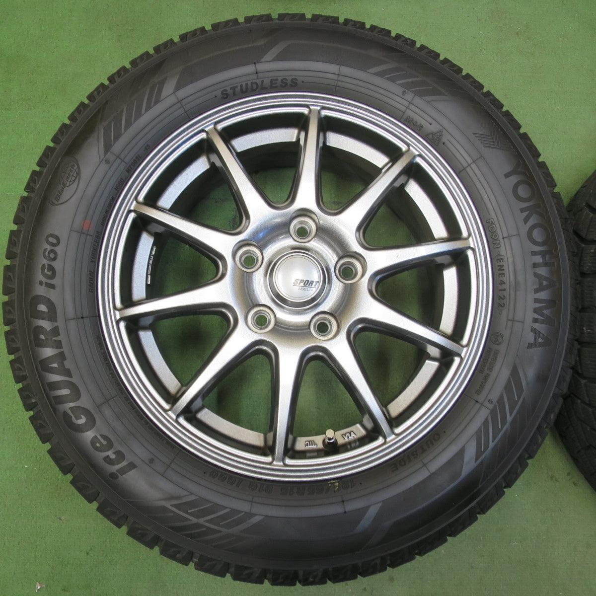 バリ溝！22年！キレイ！9分★スタッドレス 195/65R15 ヨコハマ アイスガード iG60 SPORT ABELIA スポルト アベリア 15インチ PCD114.3/5H★5111505イス