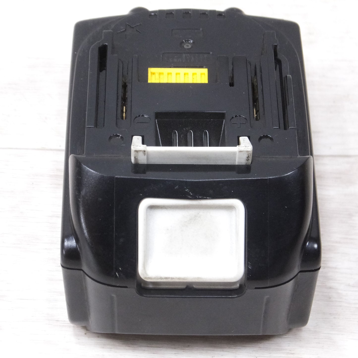 [送料無料] キレイ◆マキタ 18V Li-ion リチウム イオン バッテリー BL1860B 6.0Ah 108Wh 残量表示 雪◆